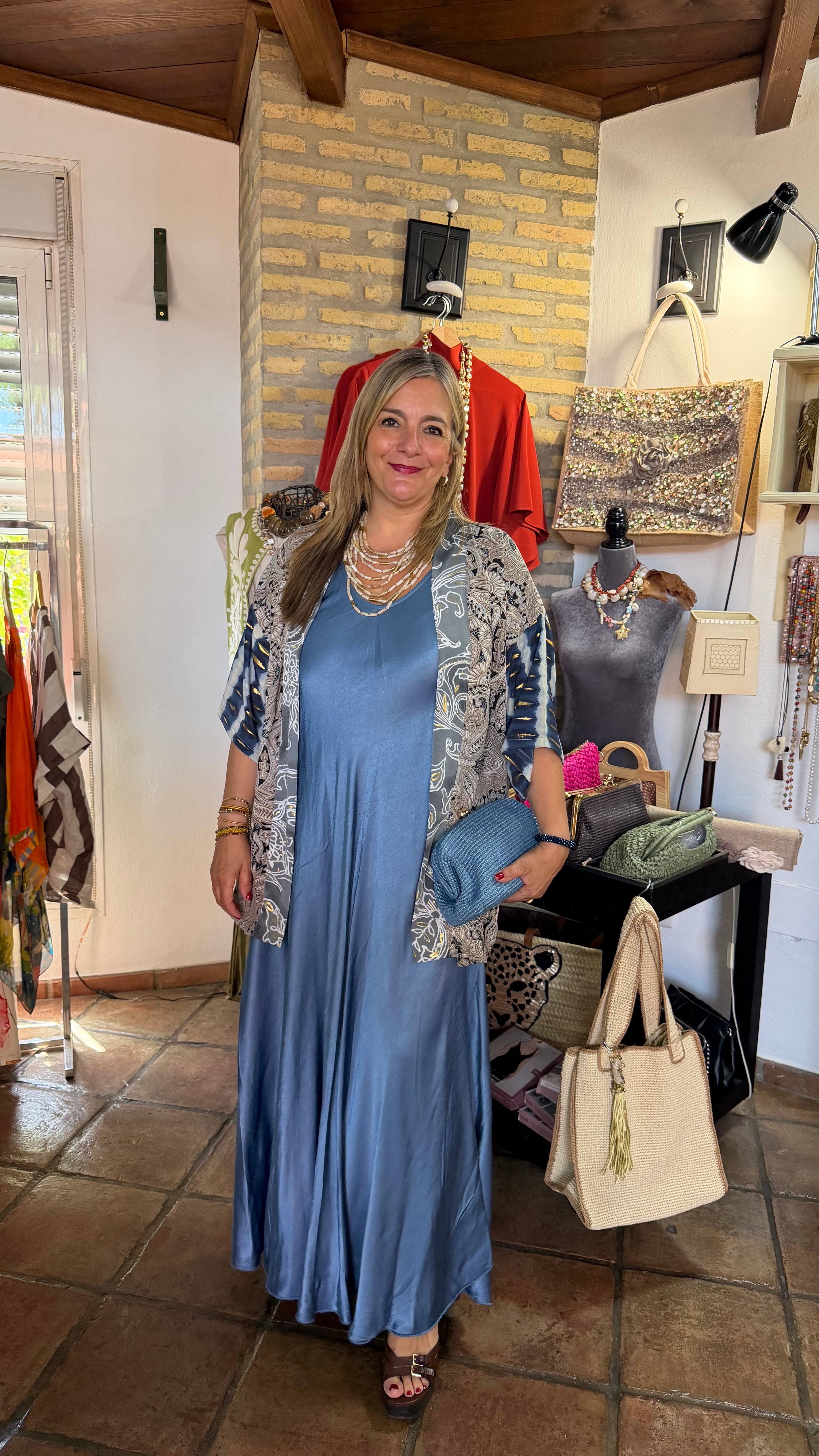 Caftán azul estampado