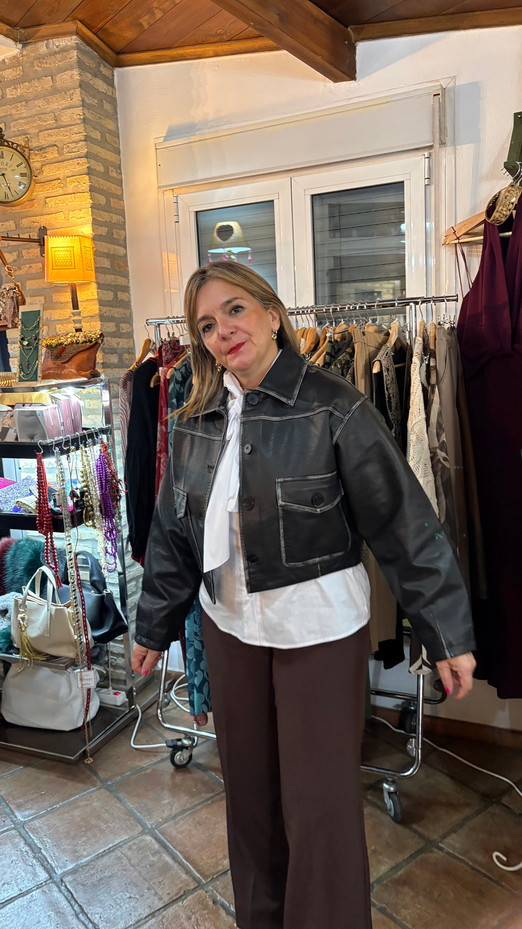 Chaqueta polipiel bolsillos