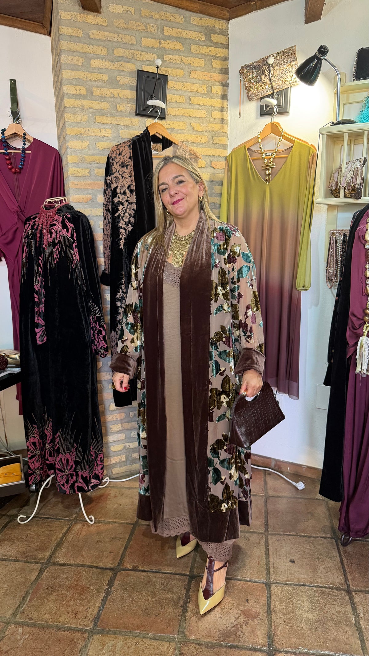Caftan gasa y terciopelo tonos marrones