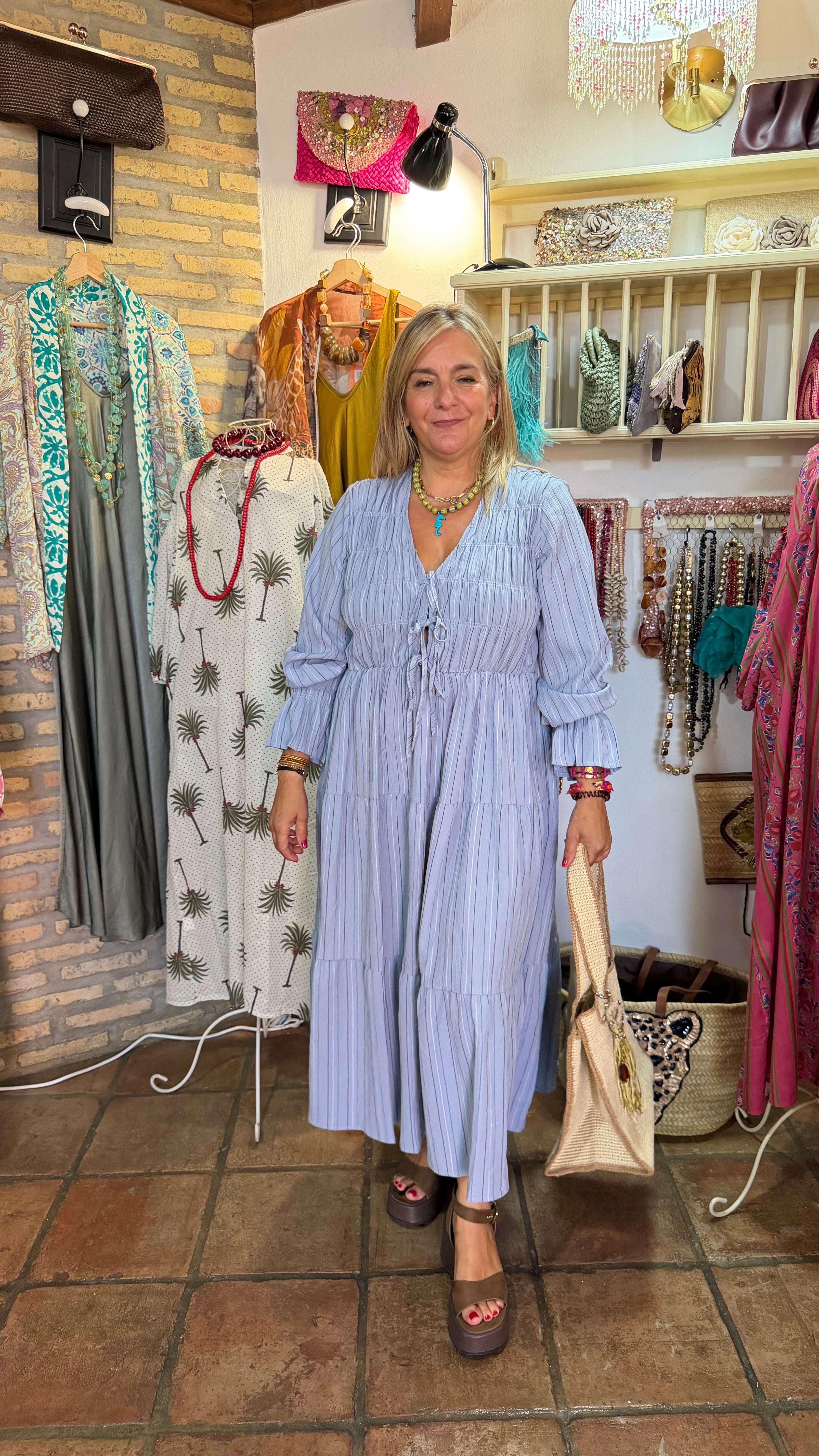 Vestido azul lazos
