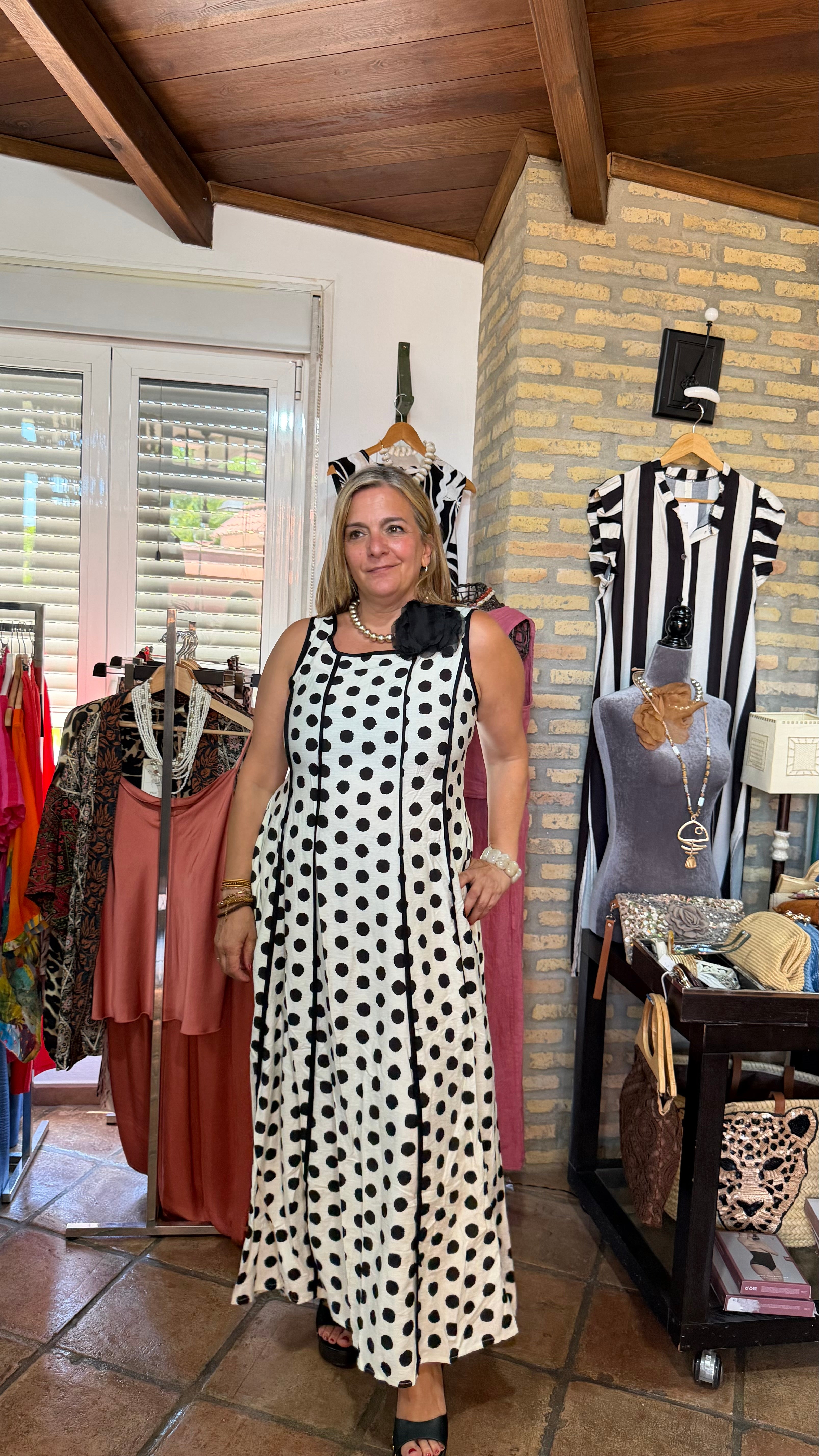 Vestido lunares fluido