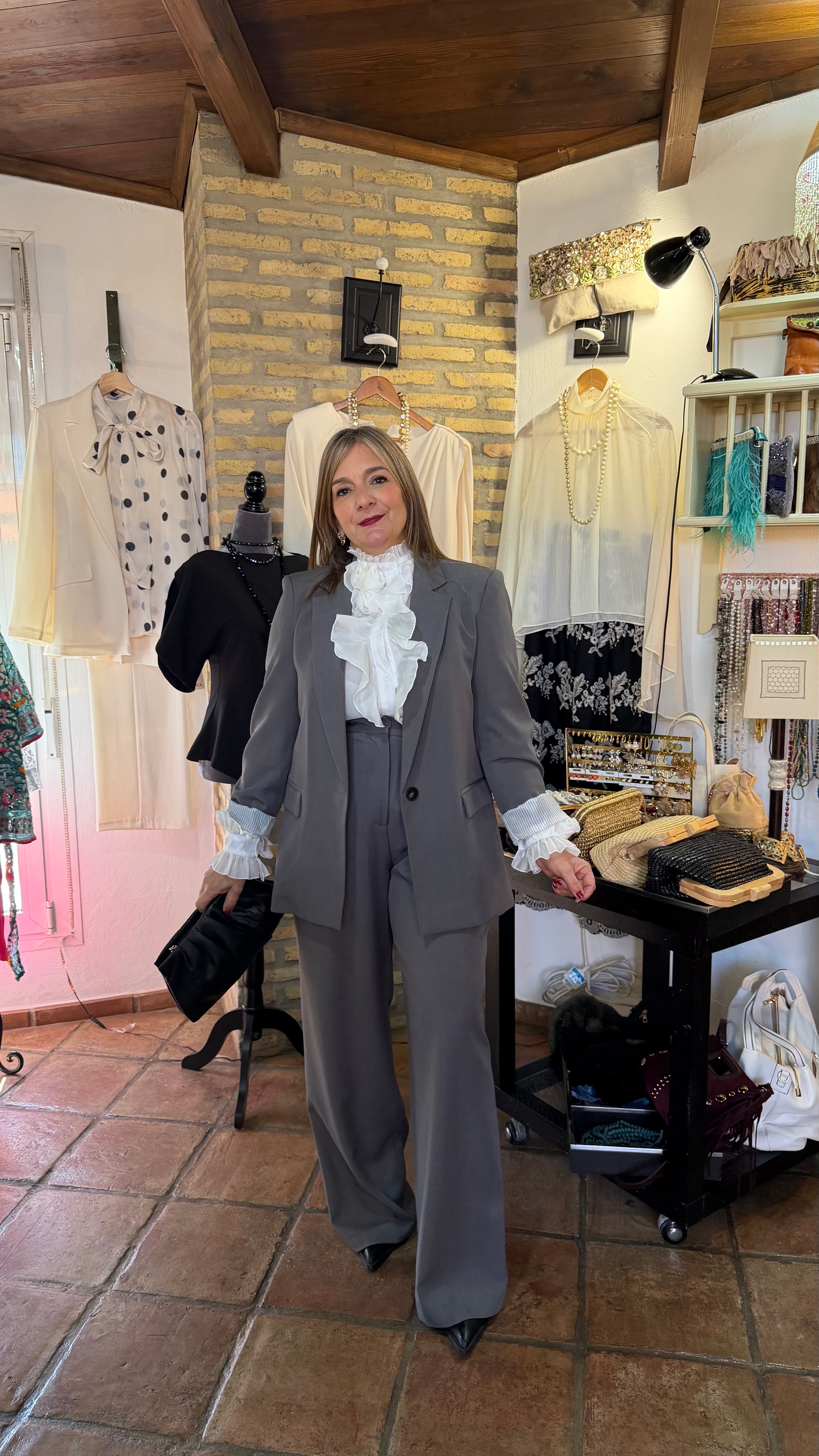 Pantalón traje gris tiro alto