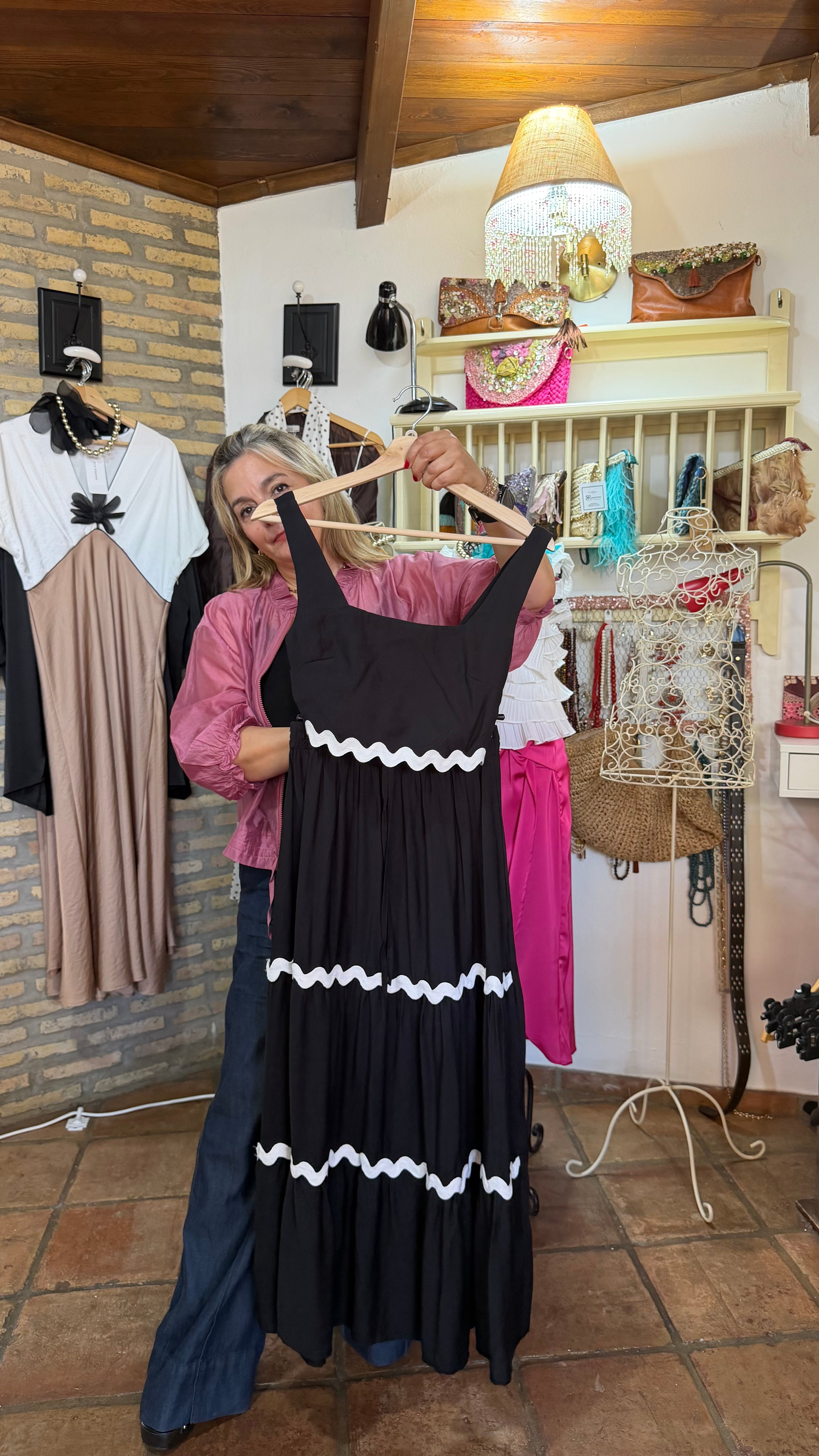 Conjunto blanco y negro