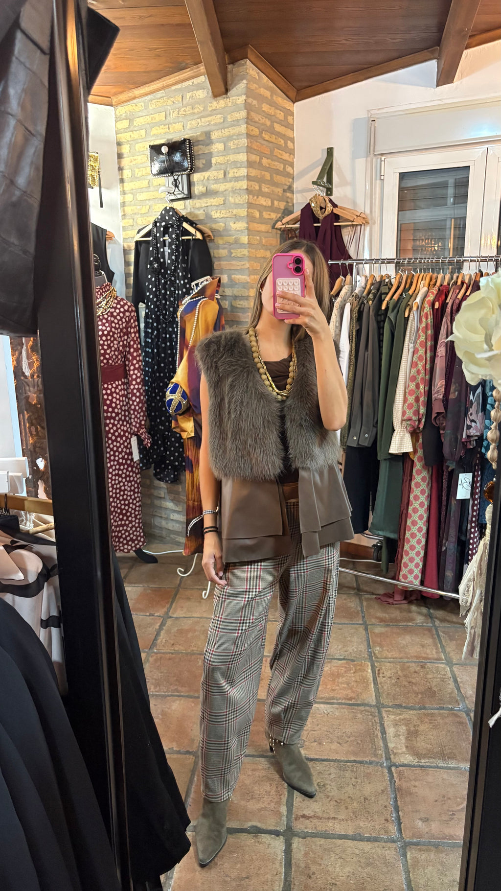 Chaleco sin mangas polipiel marrón