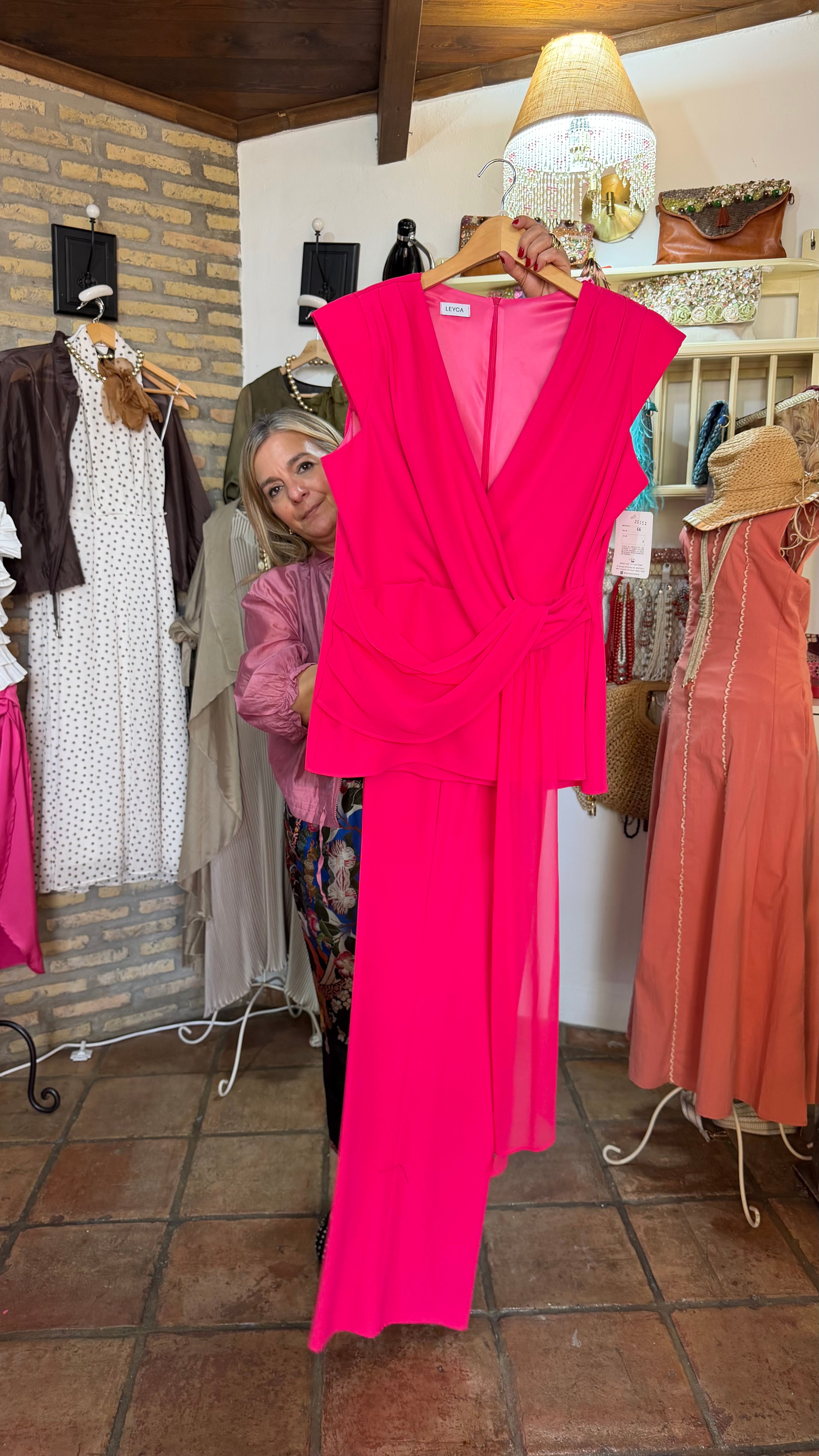Conjunto rosa hombreras