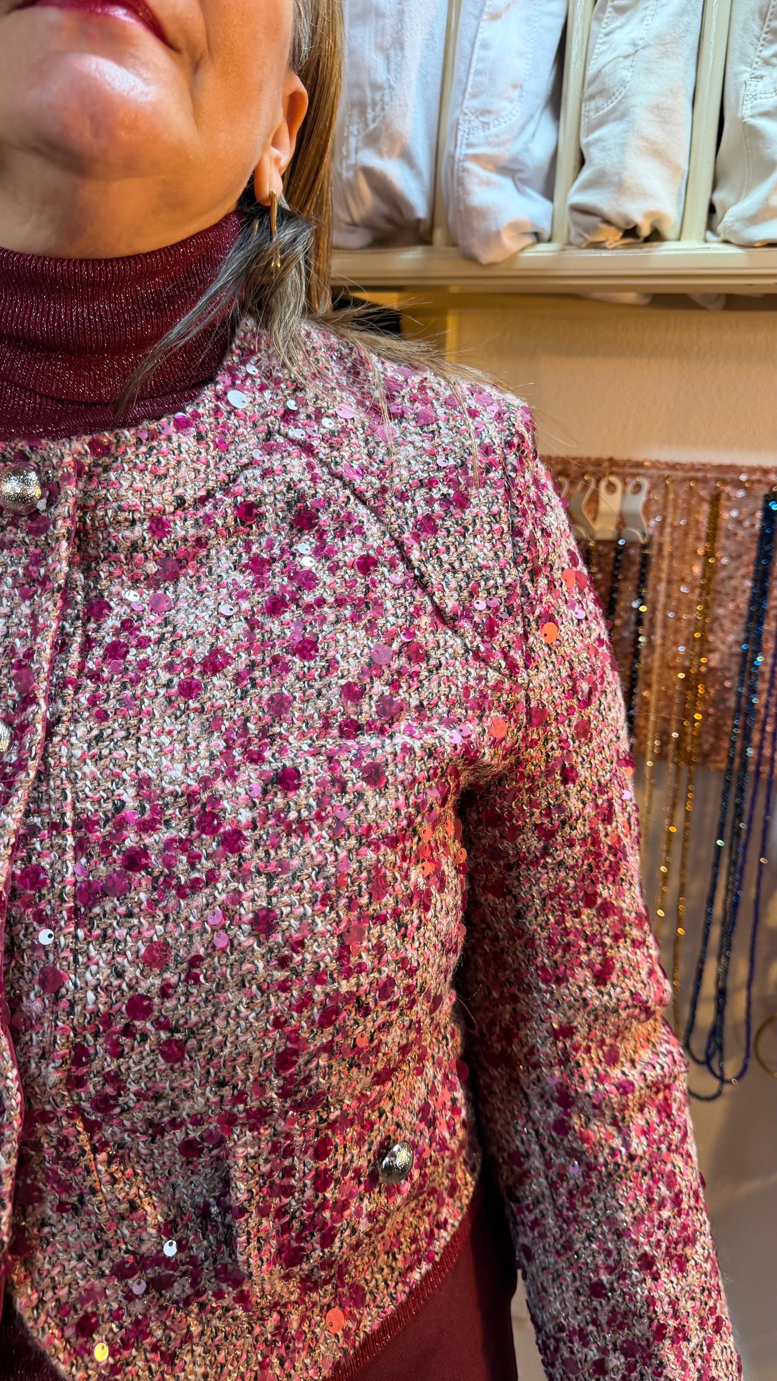 Chaqueta brillos tonos rosados