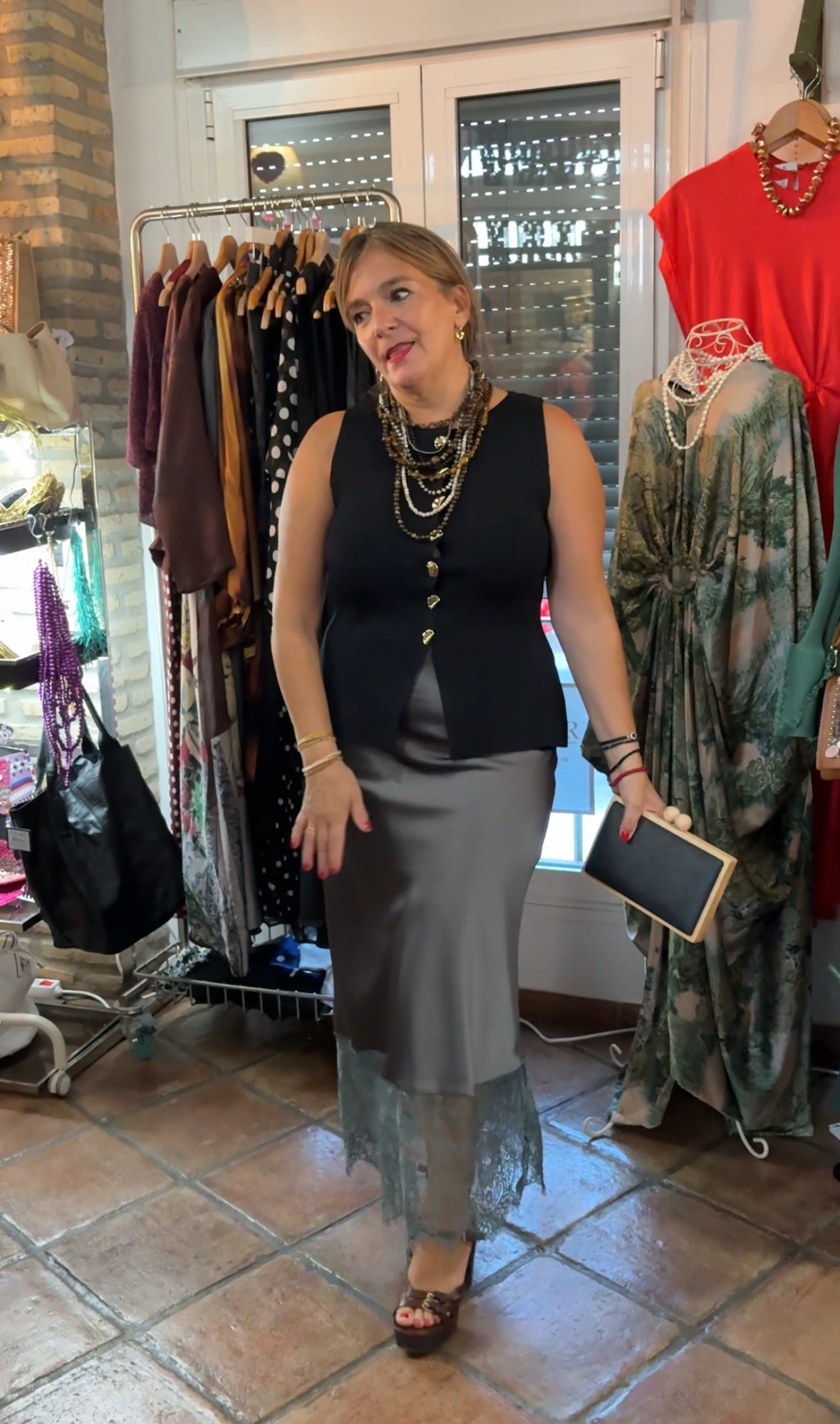 Falda encaje gris