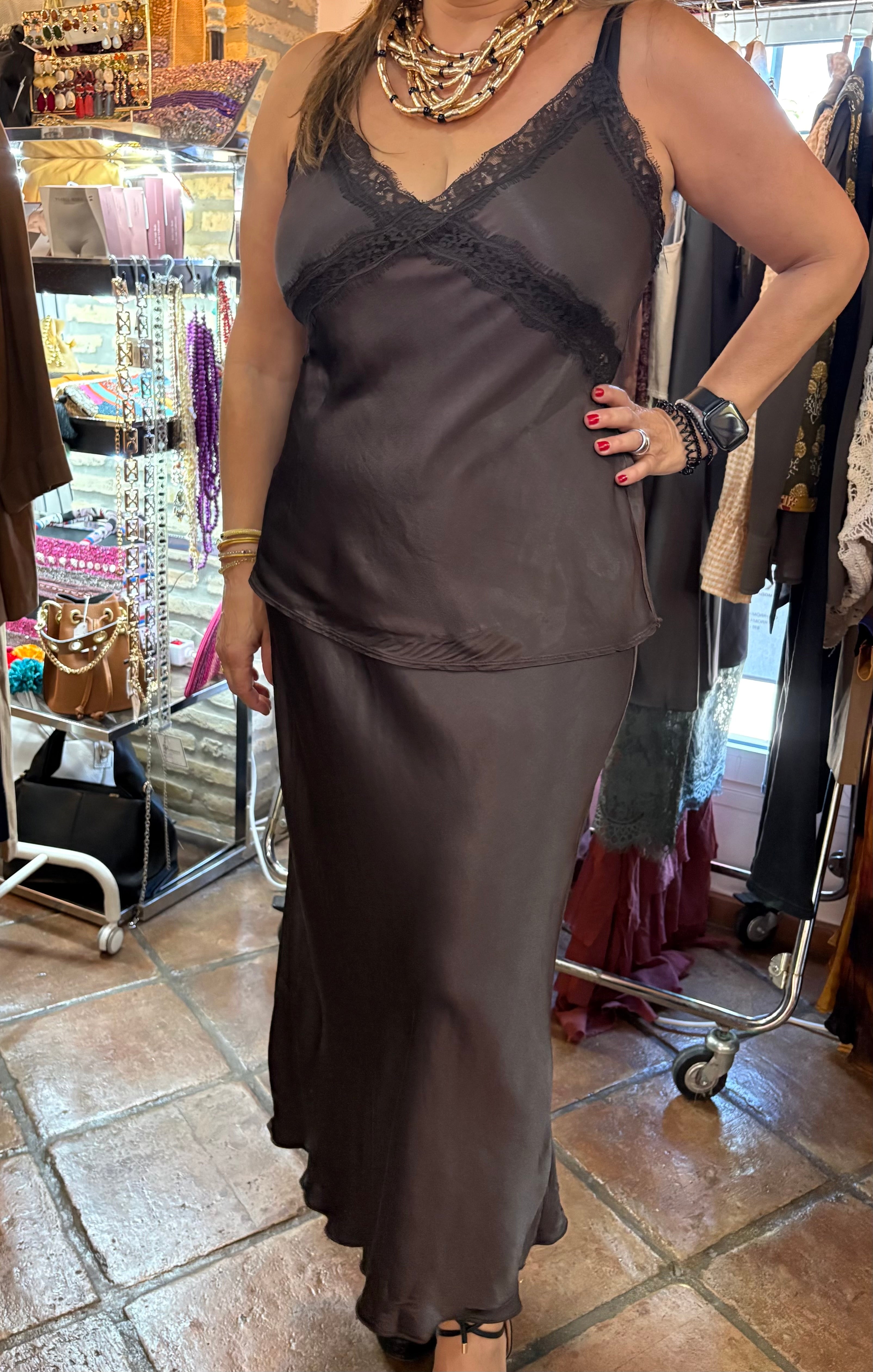 LENCERO SATINADO ENCAJE