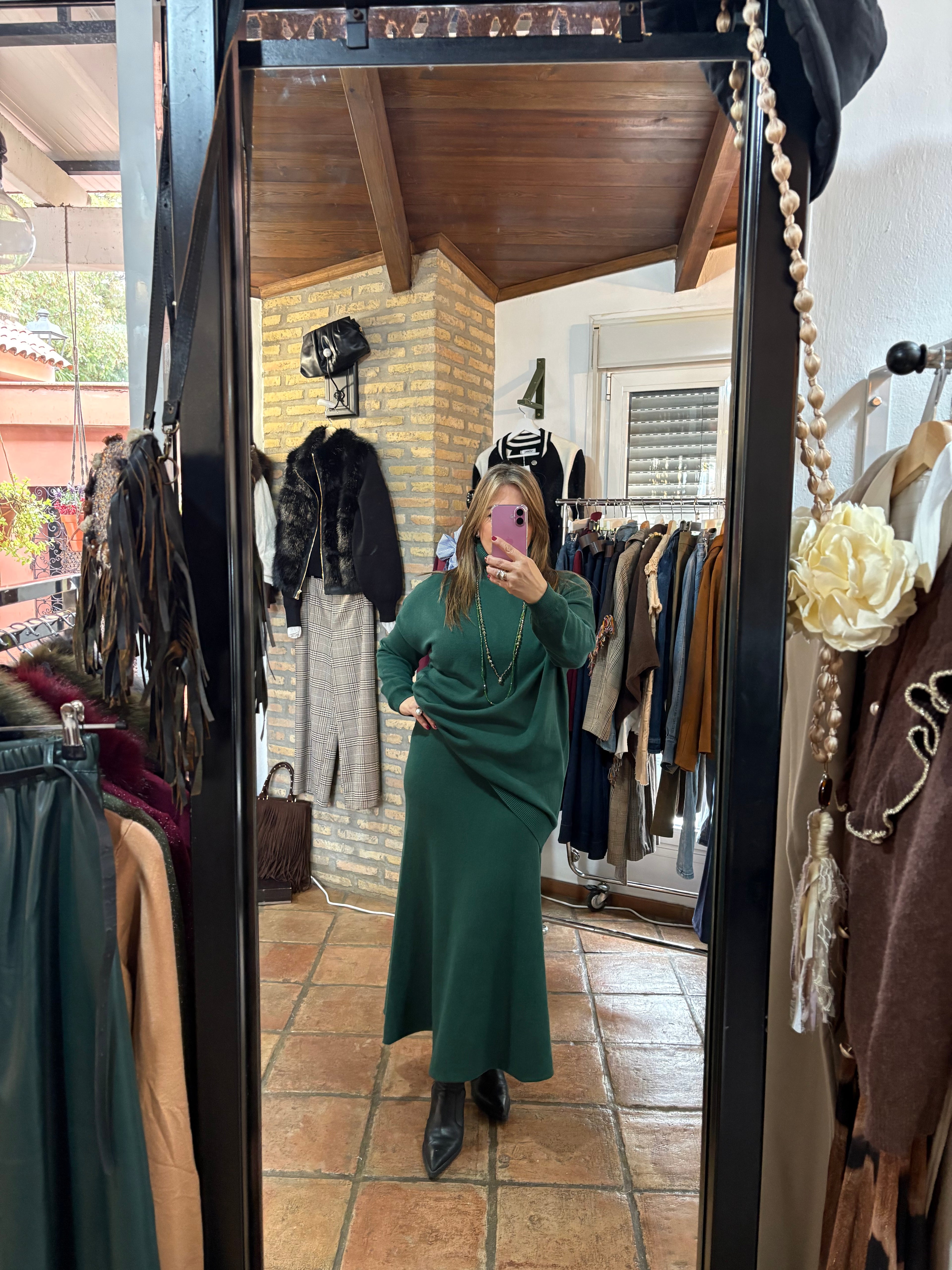 CONJUBTO DE JERSEY Y FALDA VERDE