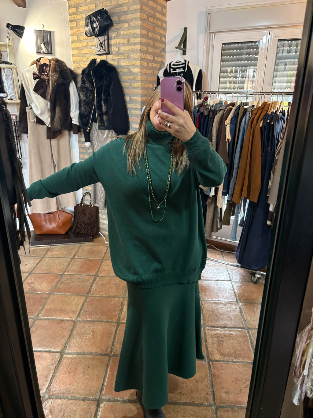 CONJUBTO DE JERSEY Y FALDA VERDE