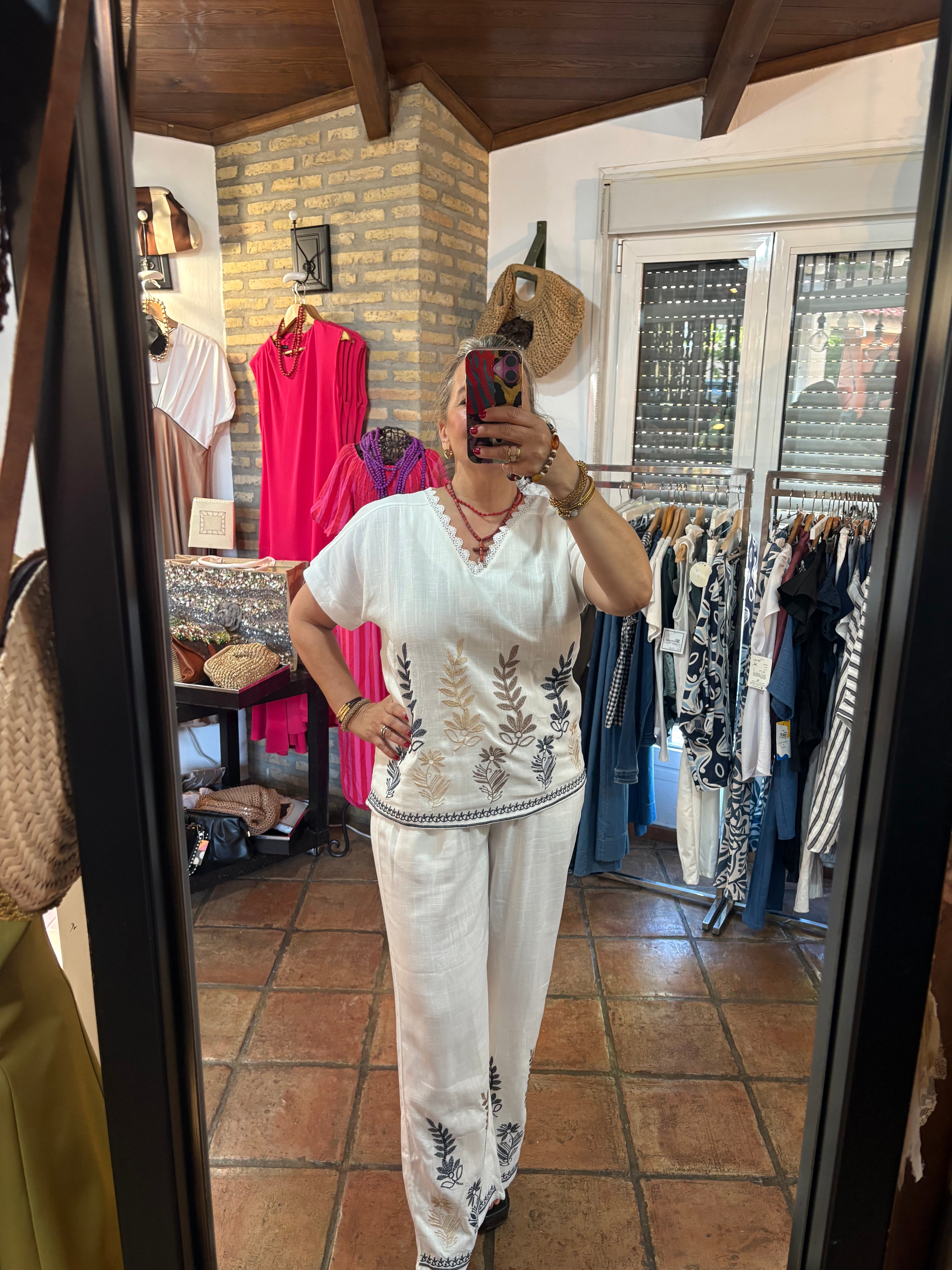 CONJUNTO LINO BORDADO