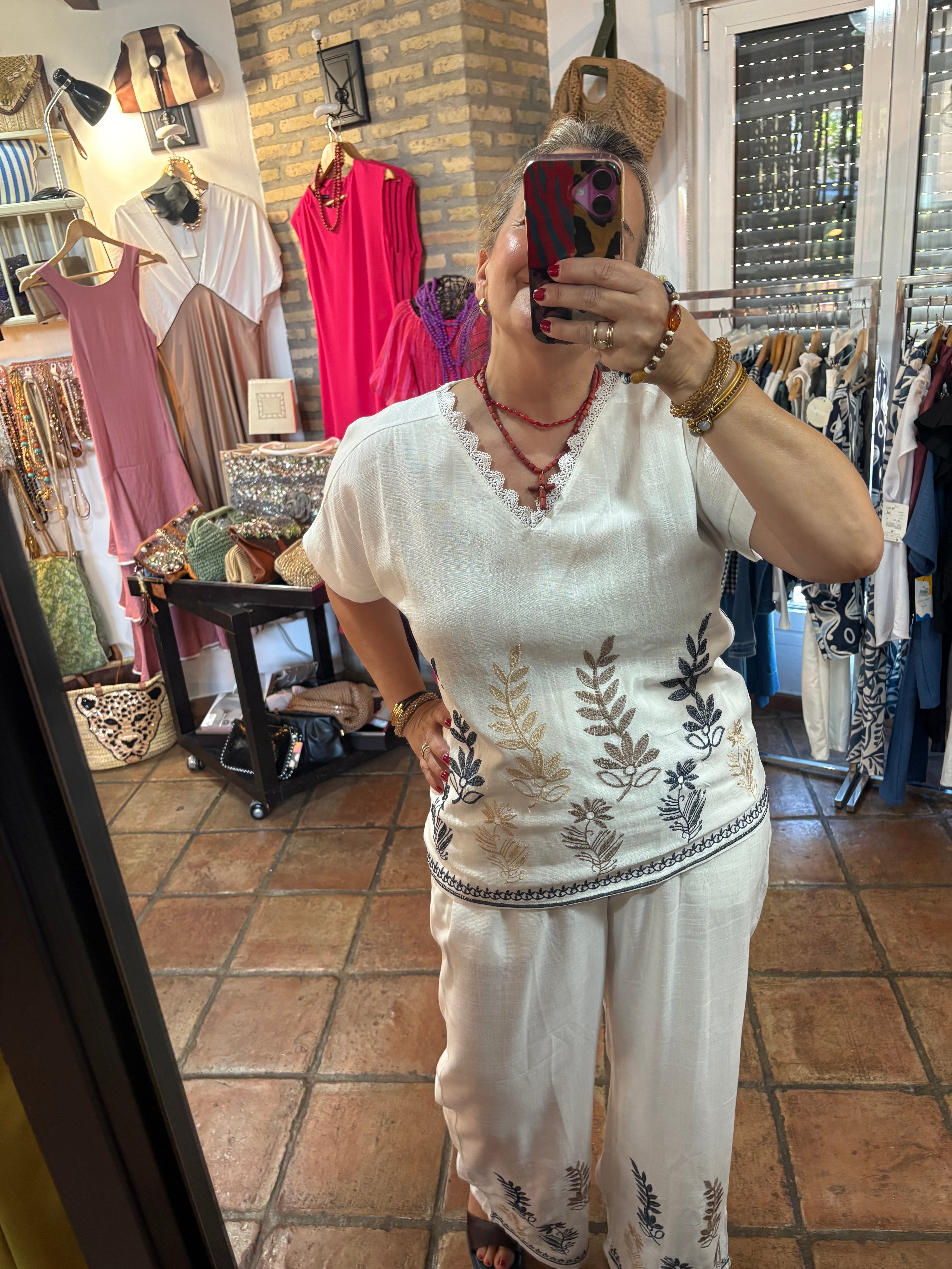 CONJUNTO LINO BORDADO