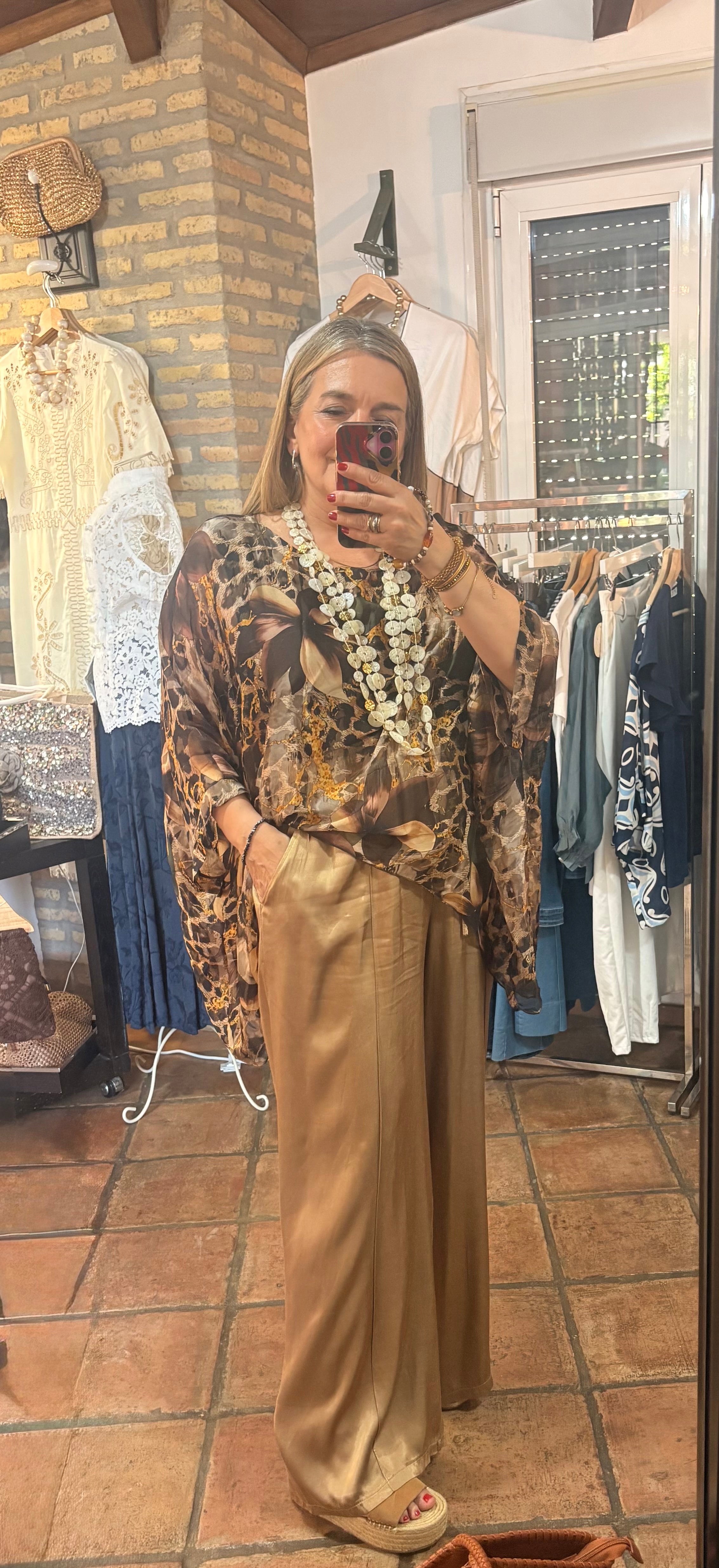 PANTALON SATEN DORADO