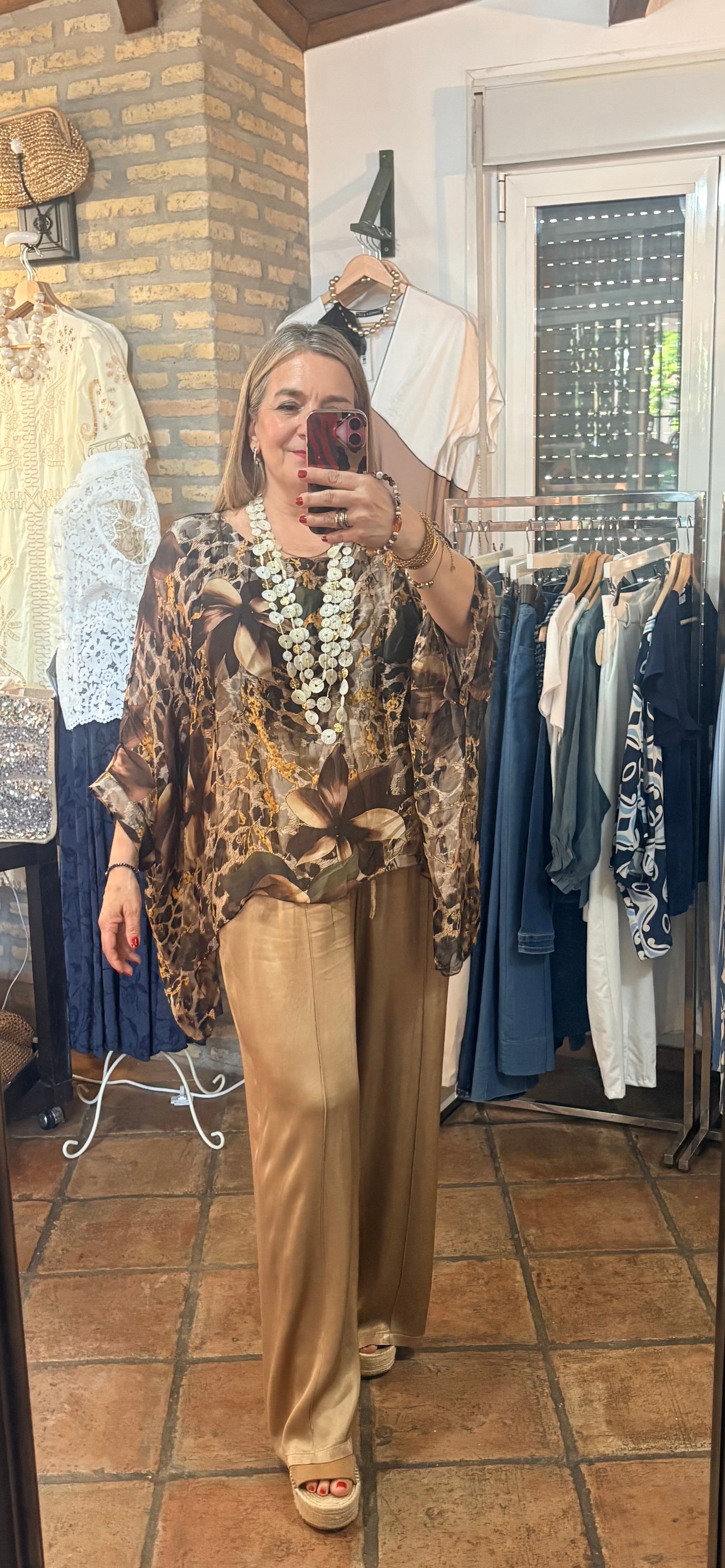 PANTALON SATEN DORADO