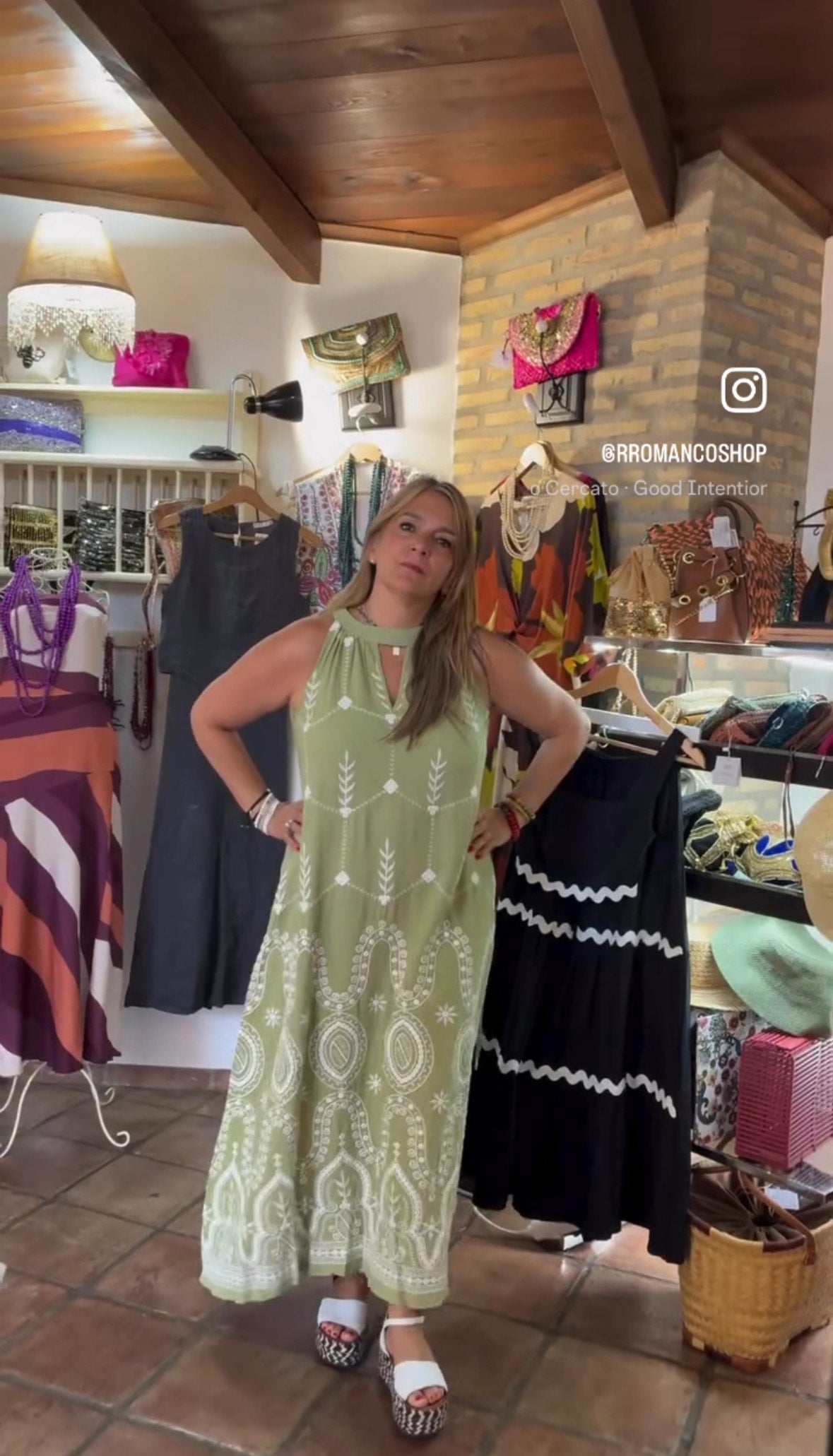 Vestido bordados espejos