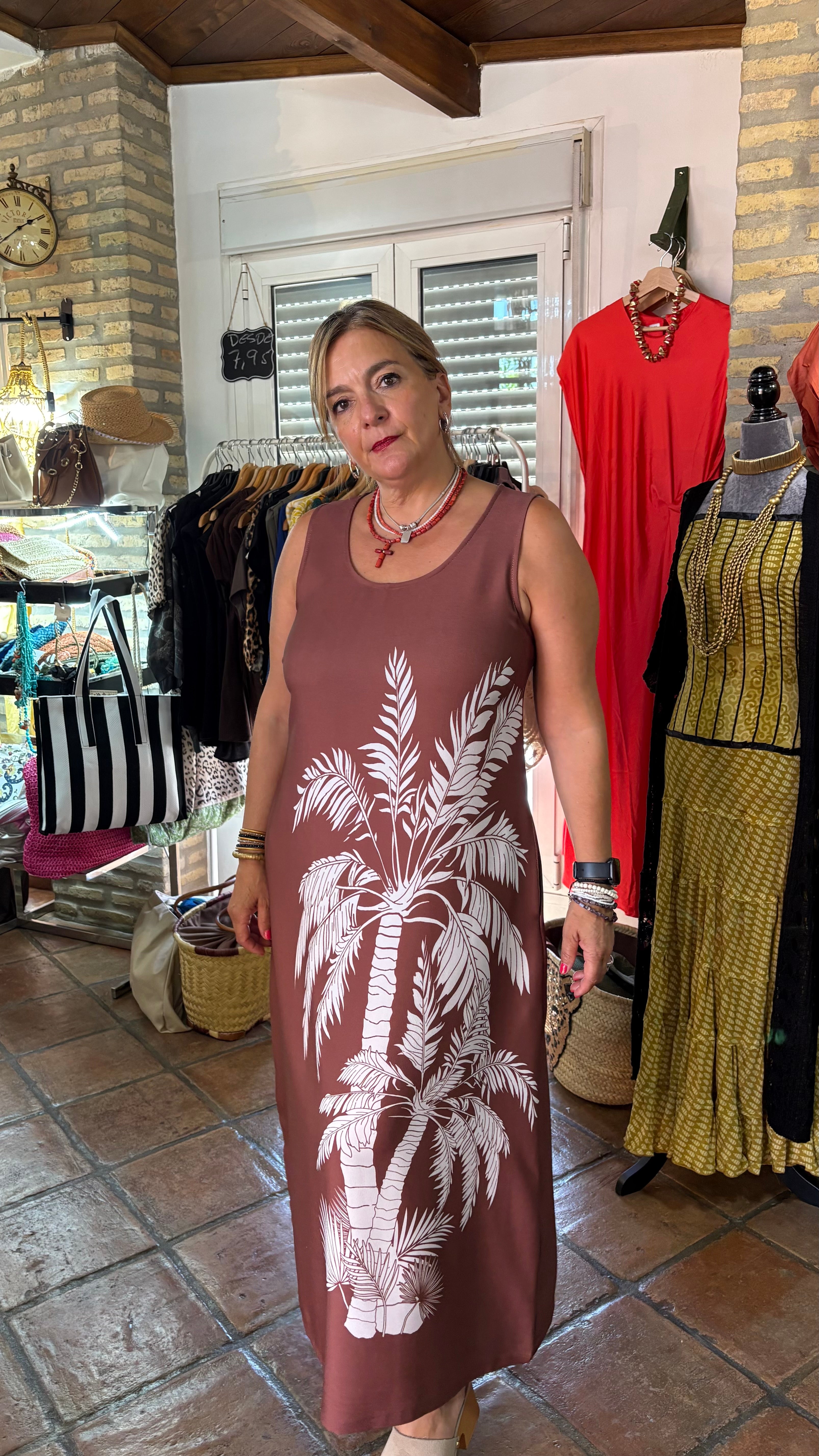 Vestido Marrón de Palmeras