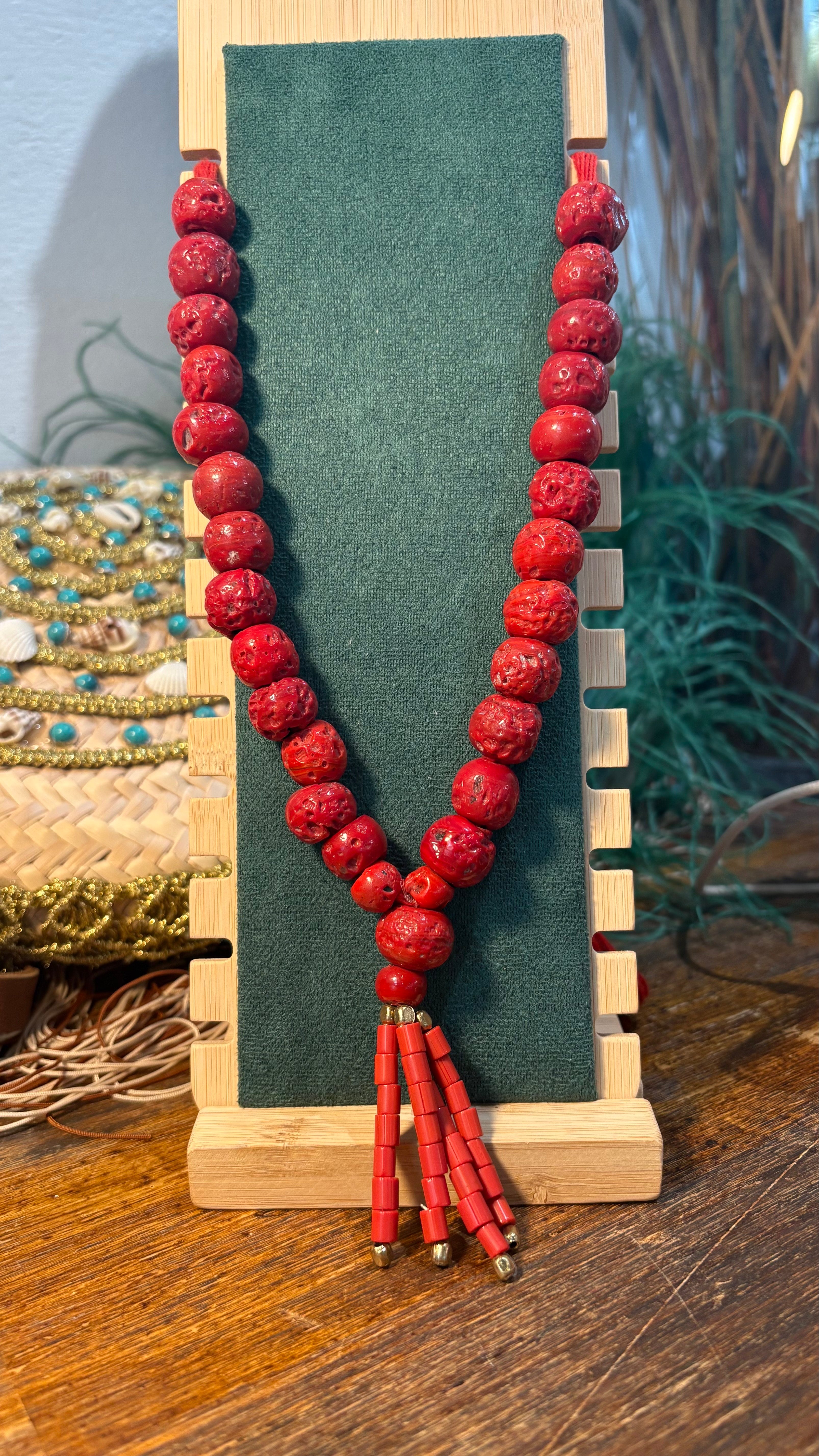 Collar de piedra natural