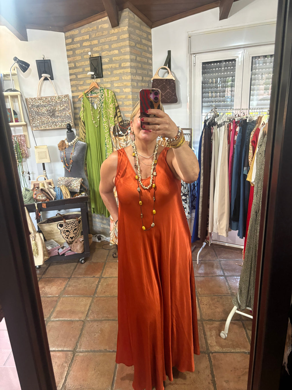 VESTIDO SATEN PICO
