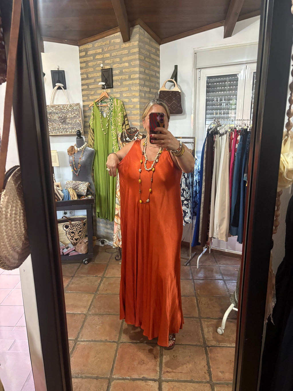 VESTIDO SATEN PICO
