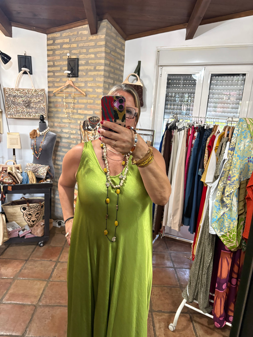 VESTIDO SATEN MANZANA