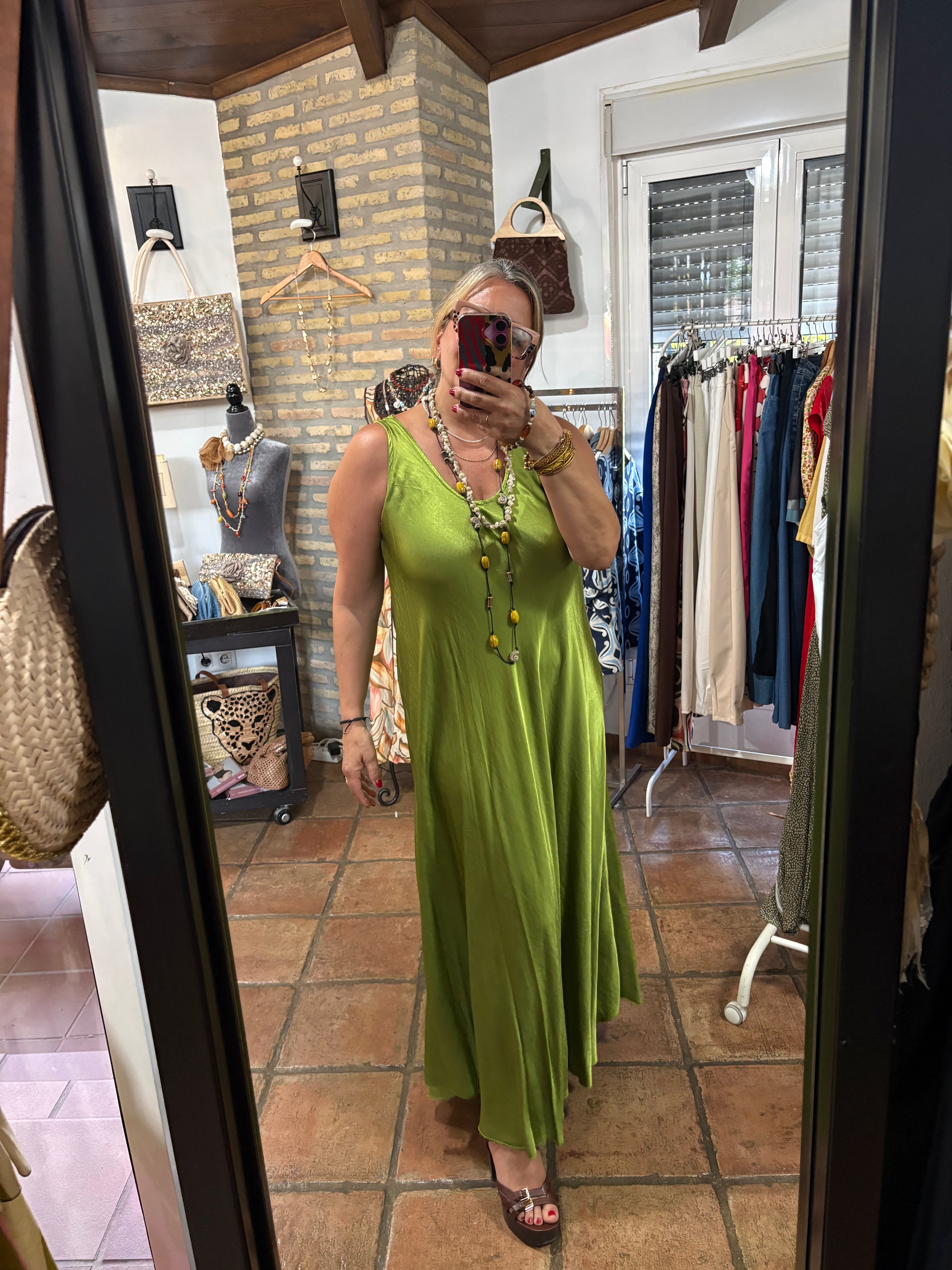 VESTIDO SATEN MANZANA