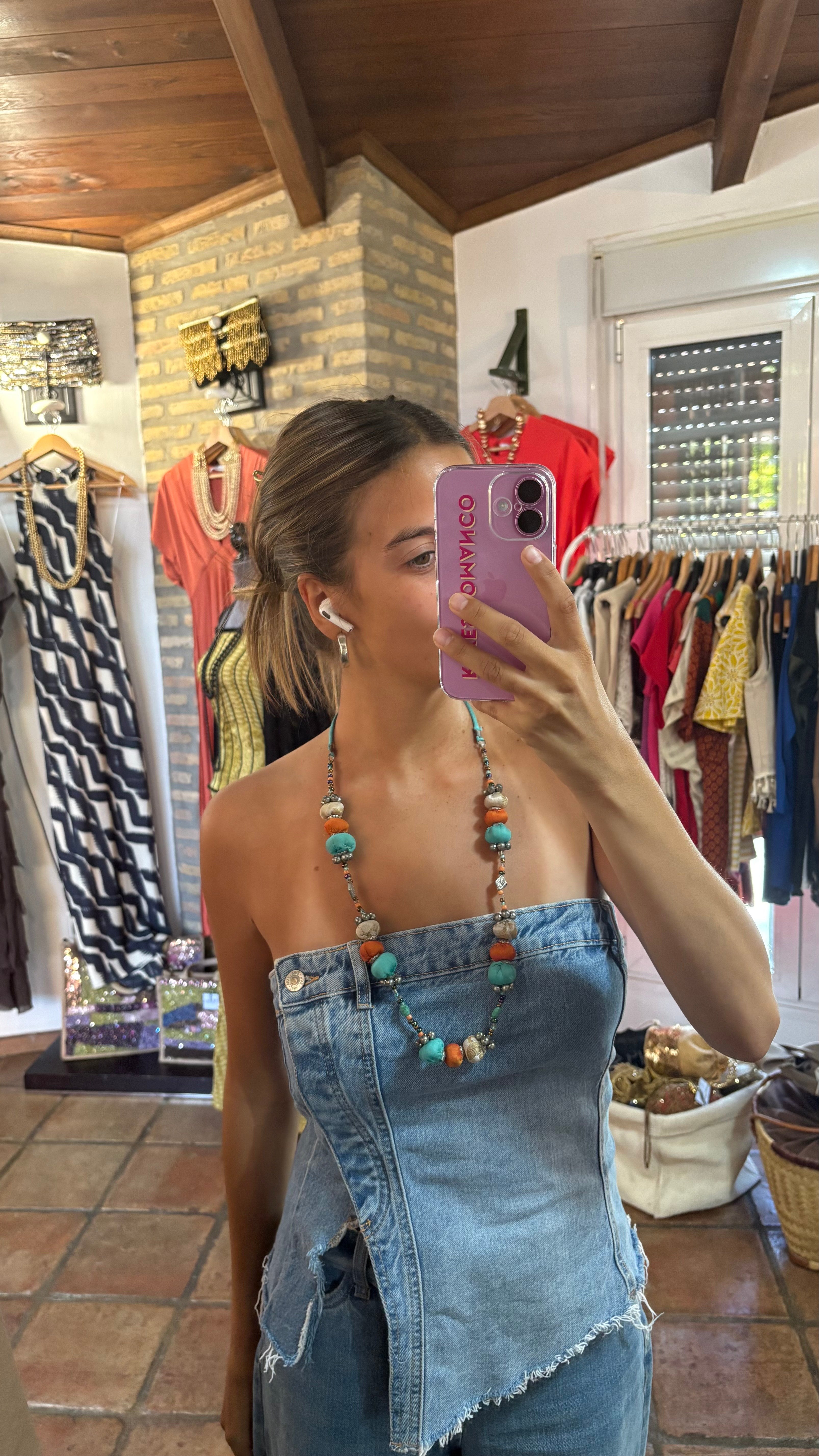 Collar bolas