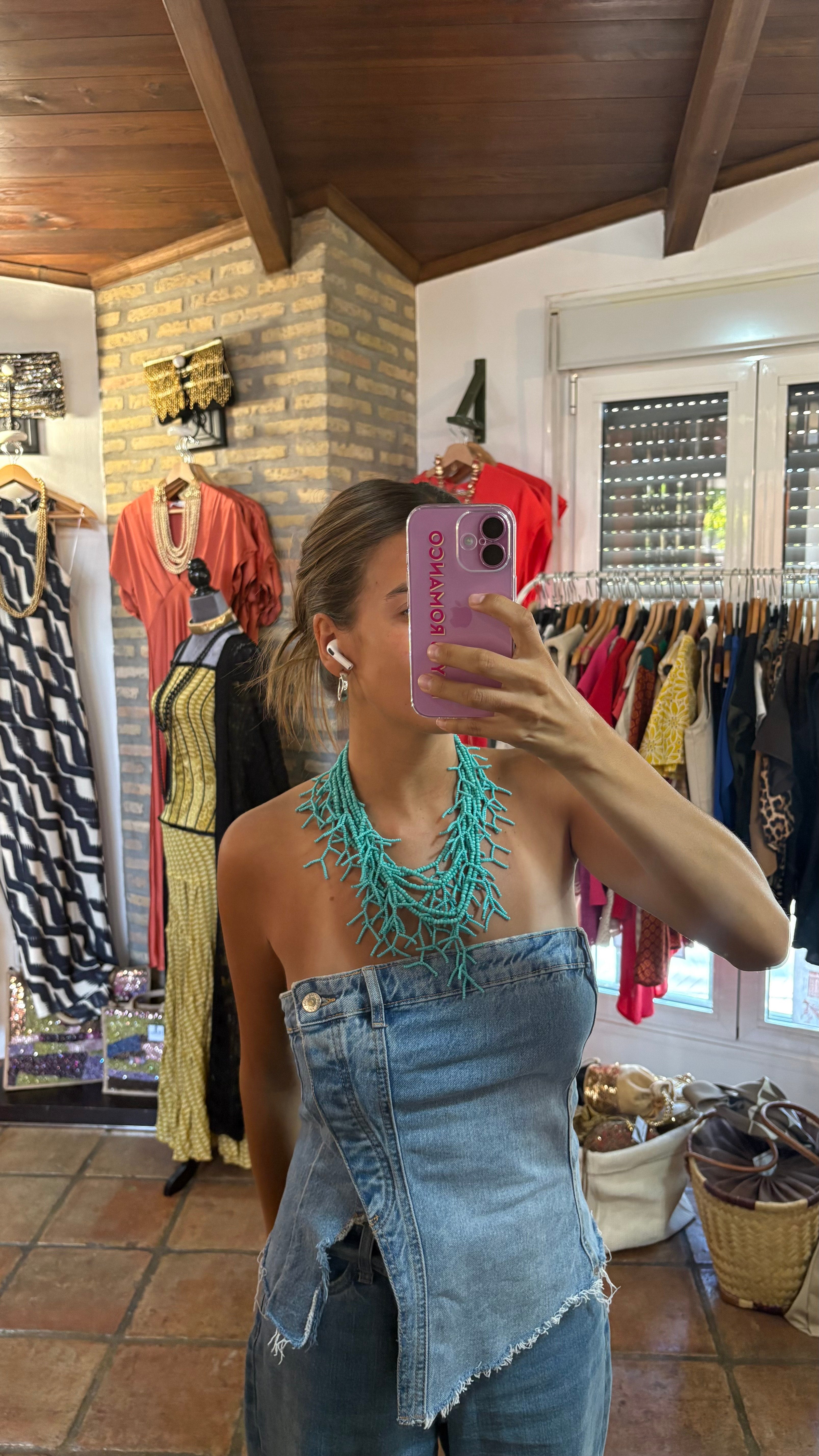 Collar azul corto corales