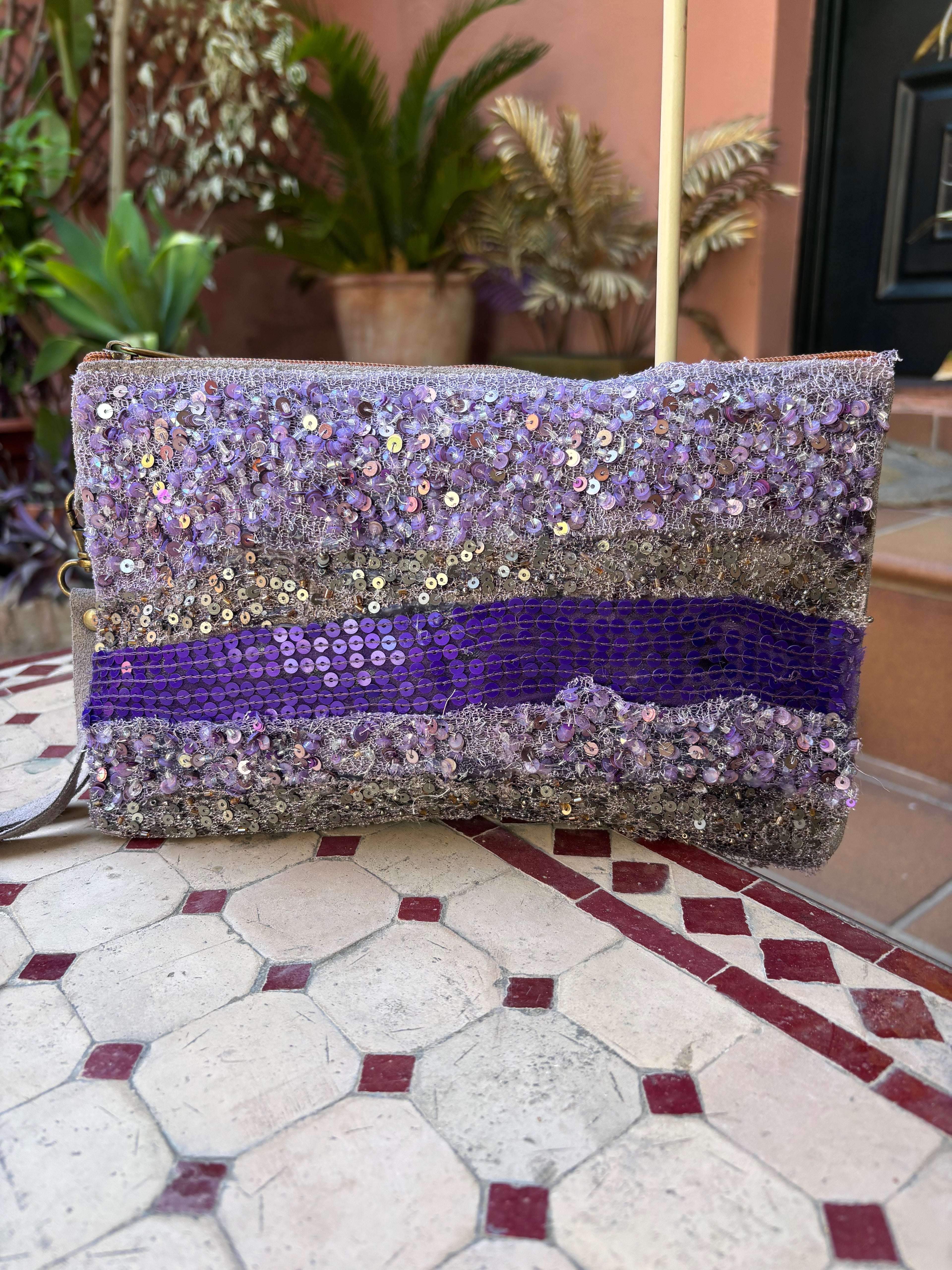 Cartera morada Brillos