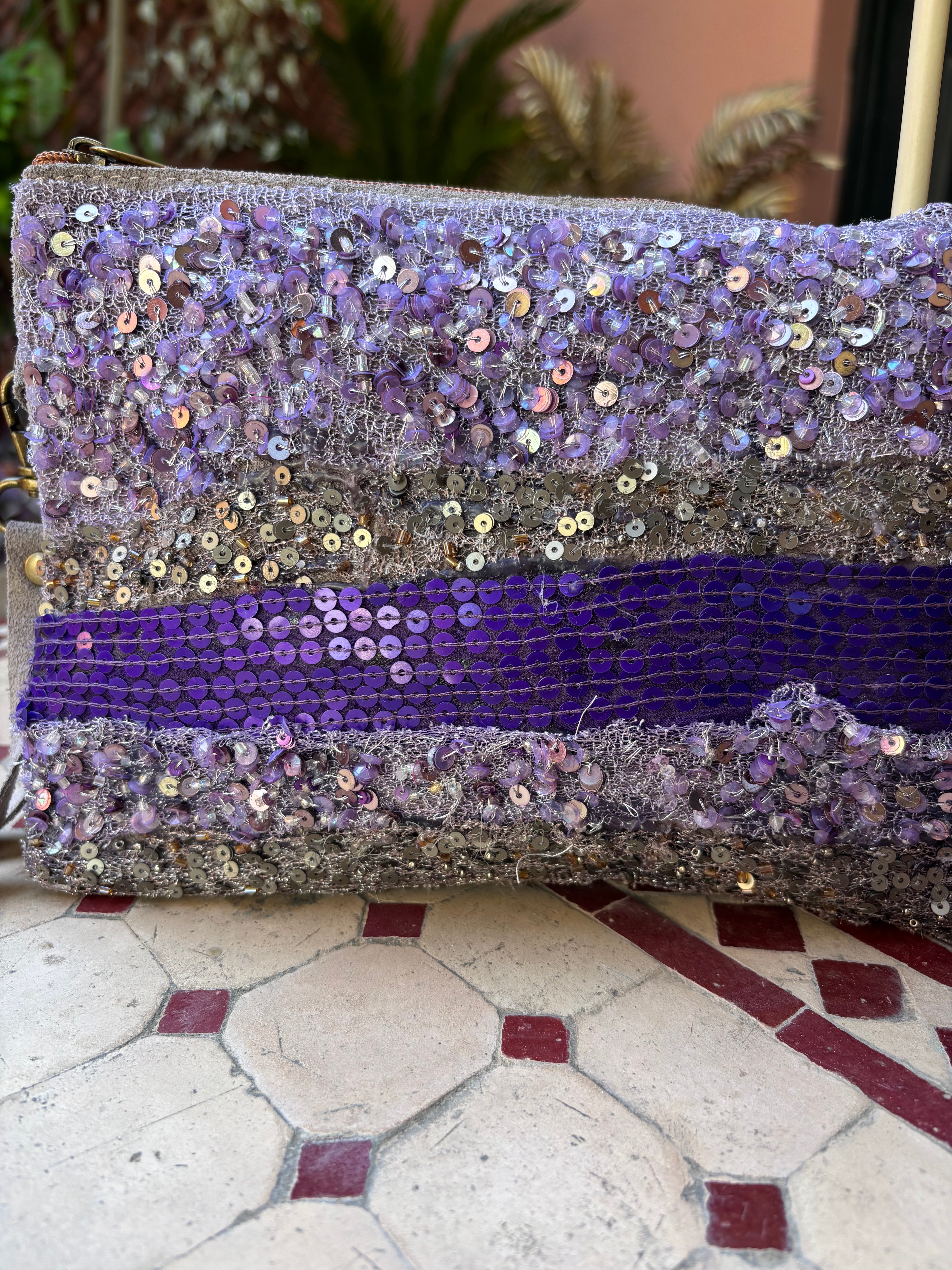 Cartera morada Brillos