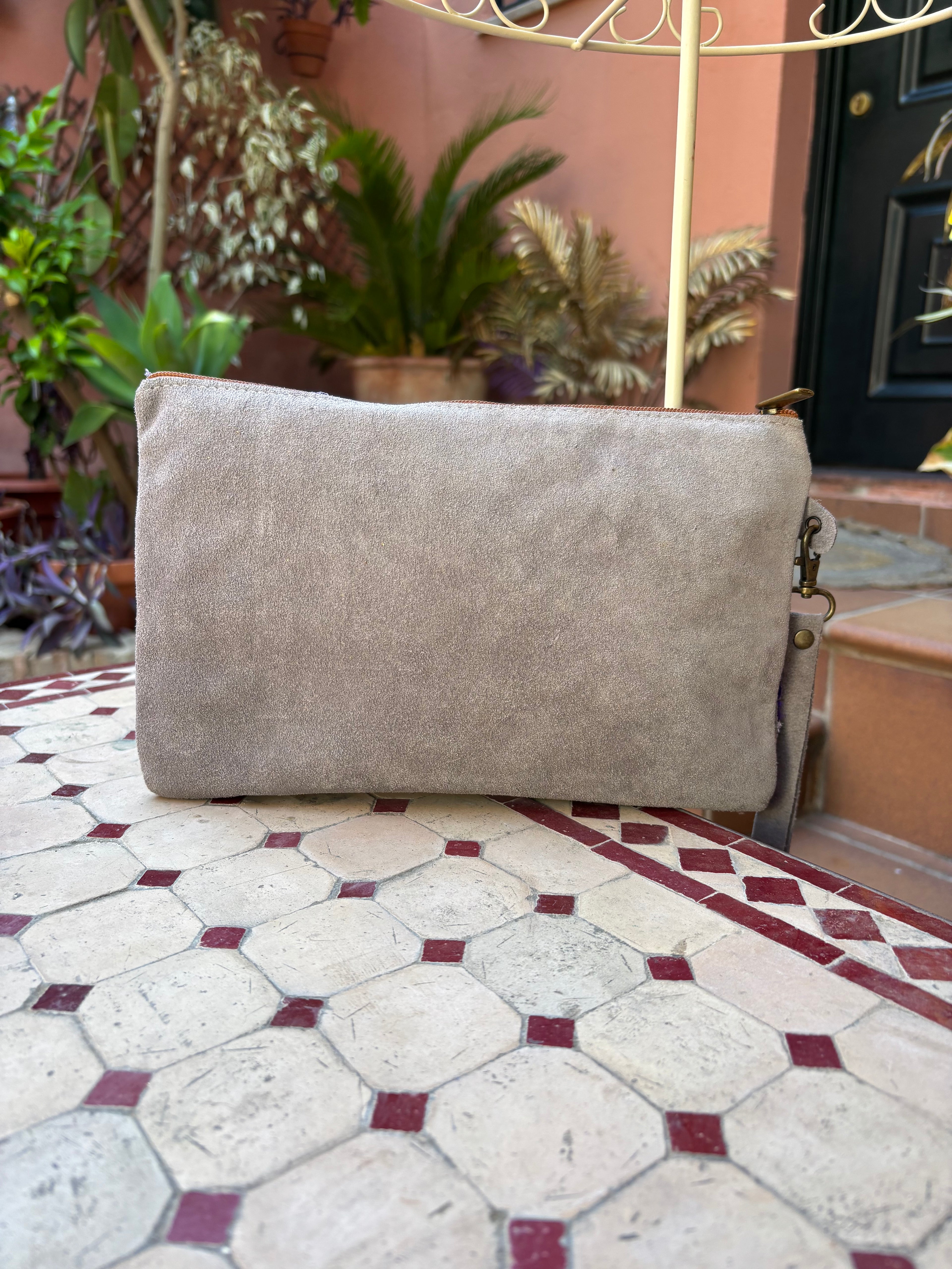 Cartera morada Brillos