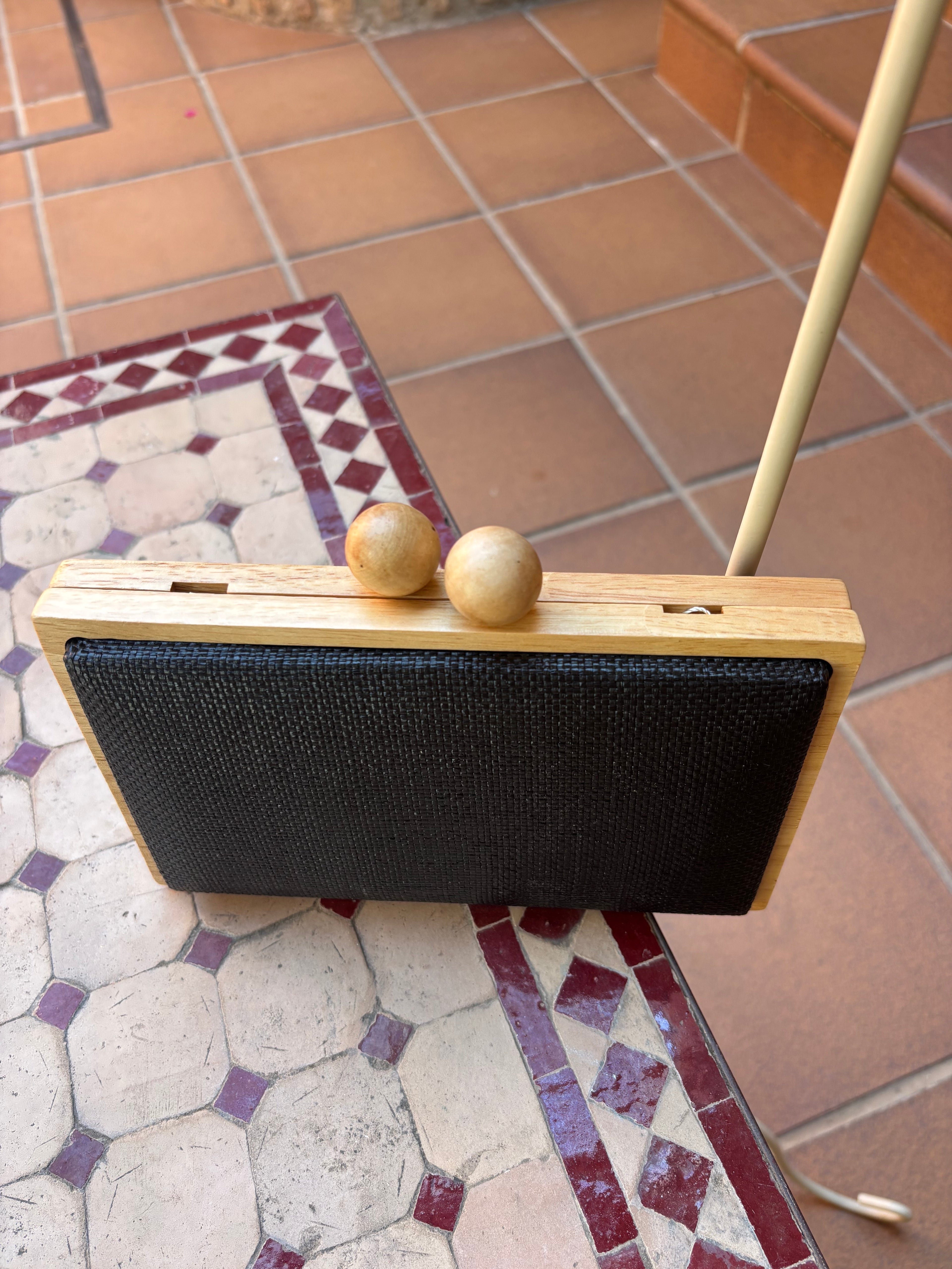 Cartera rafia madera