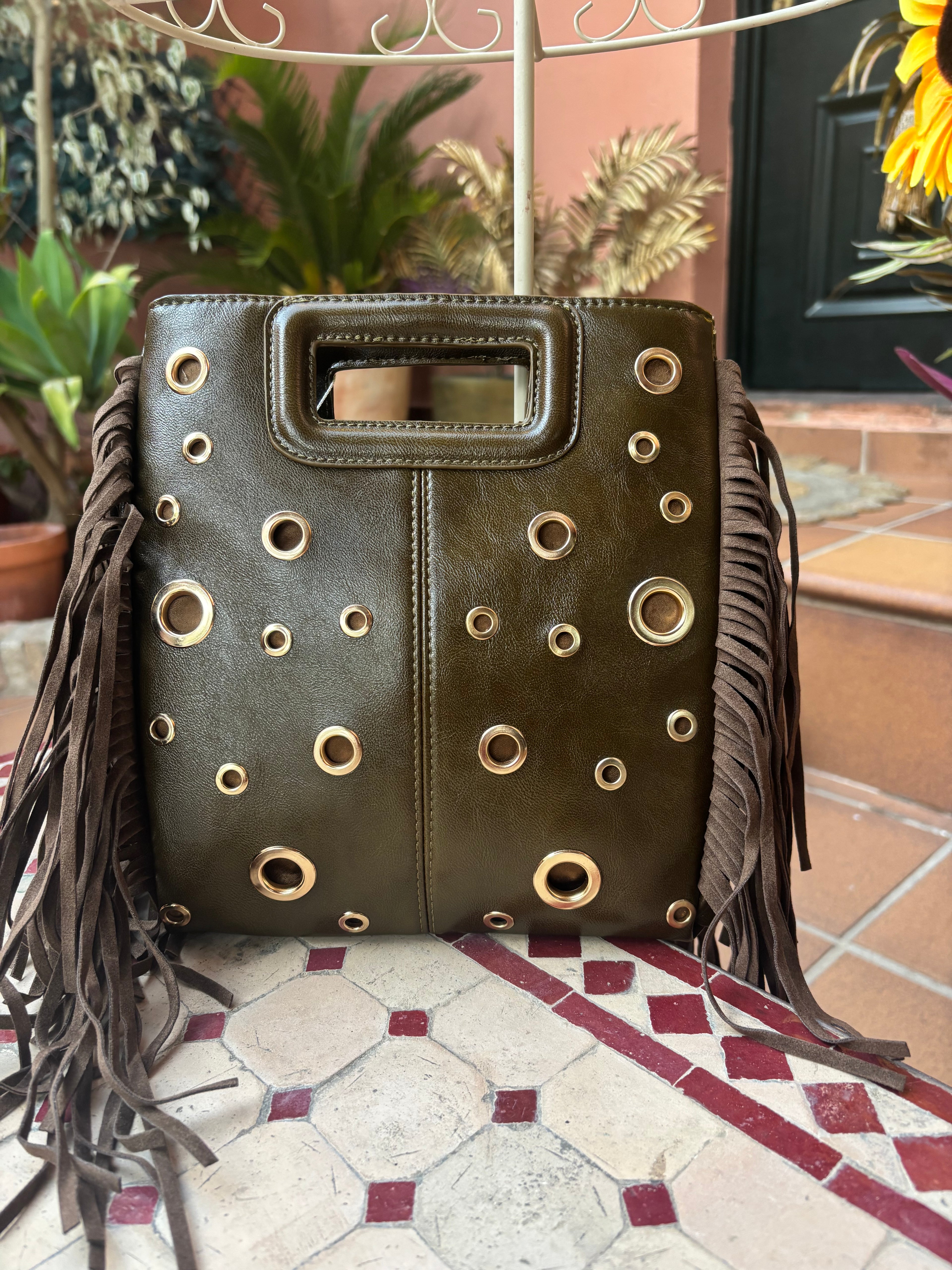 BOLSO TACHAS FLECOS