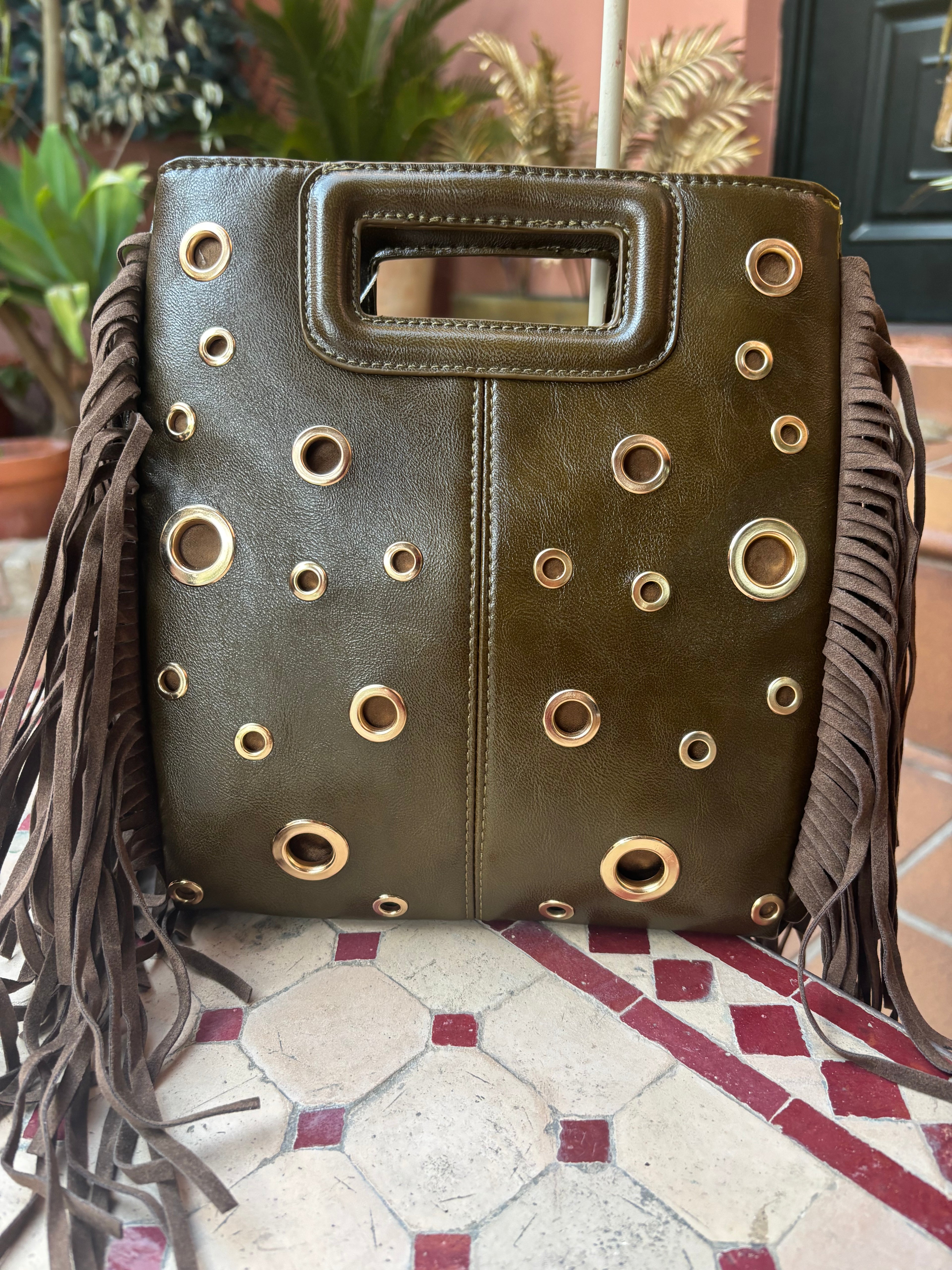 BOLSO TACHAS FLECOS