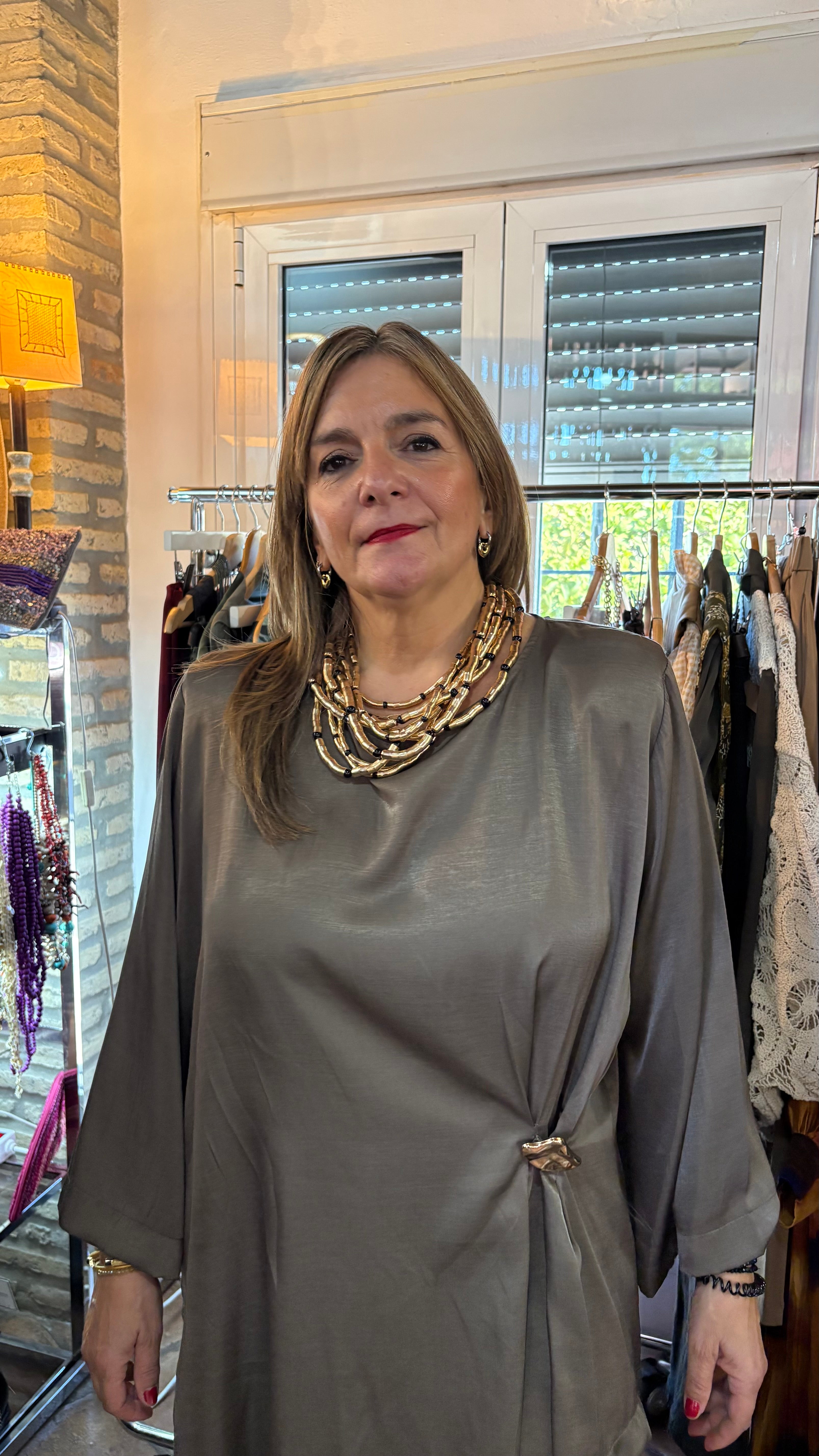 CONJUNTO PANTALON SATEN T BLUSON DETALLE