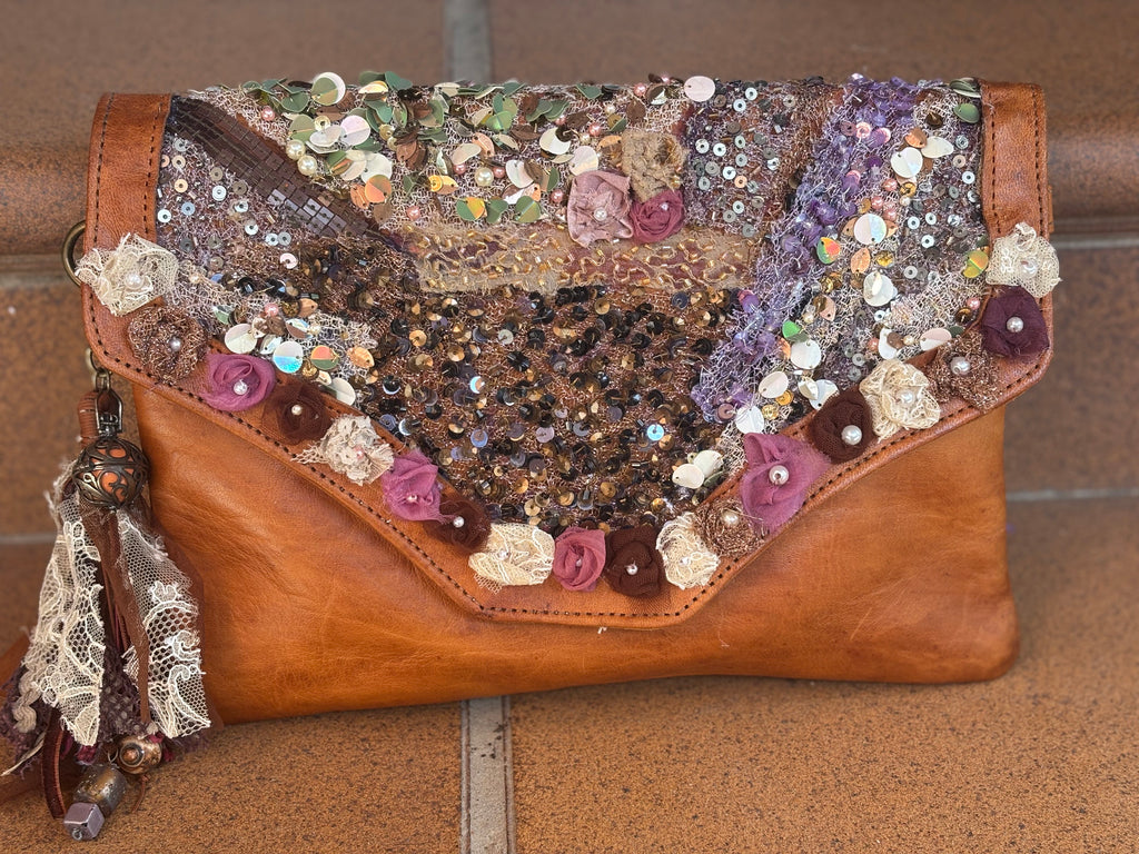 BOLSO LENTEJUELAS CUERO