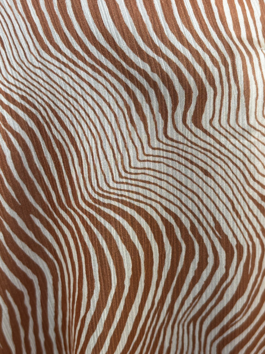 Camisa pico satinada animal