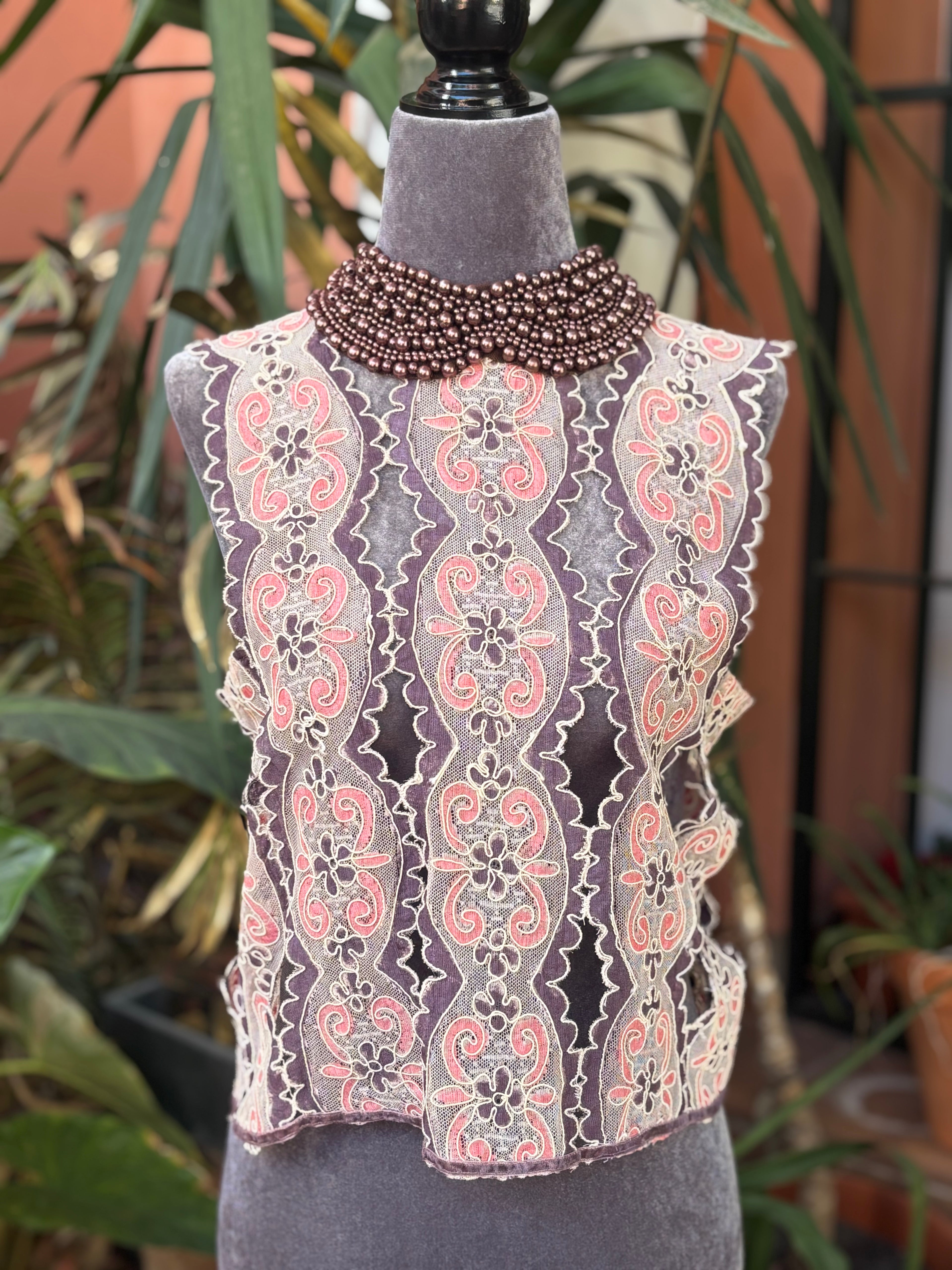 Top Encaje con cuello collar