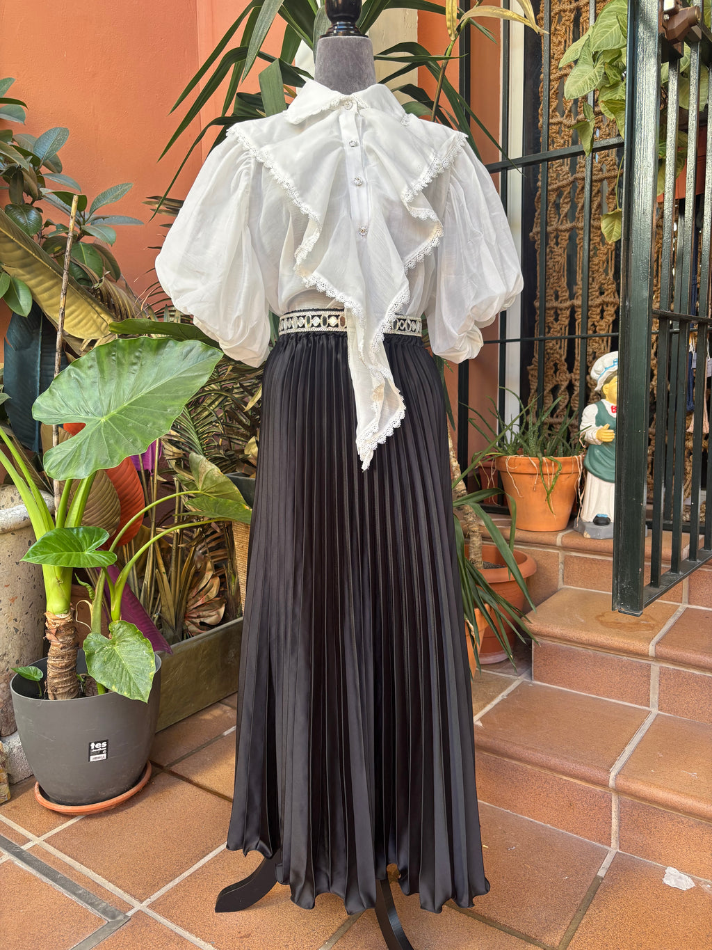 Camisa blanca chorreras