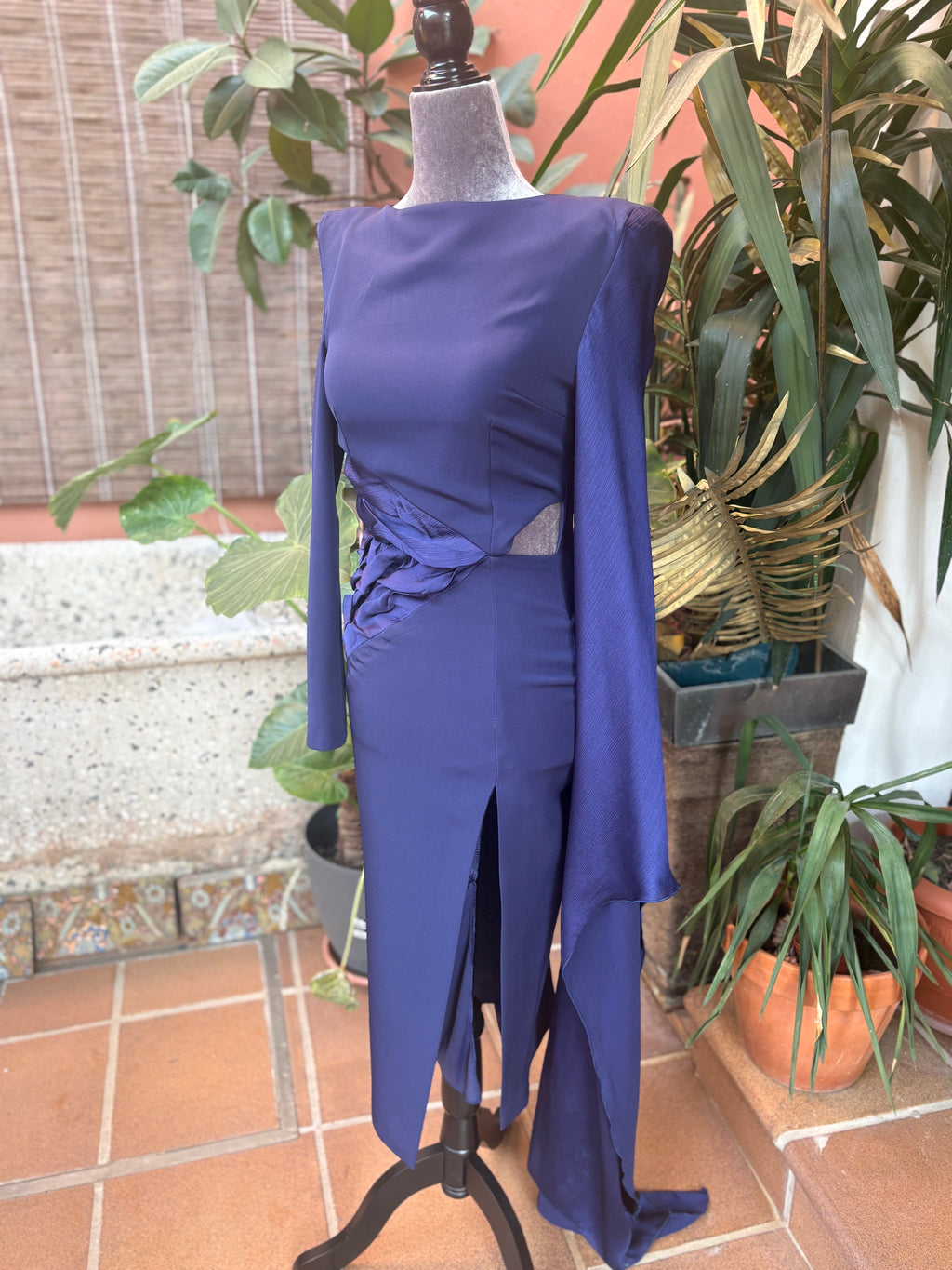 VESTIDO DE INVITADA AZUL CUP OUT