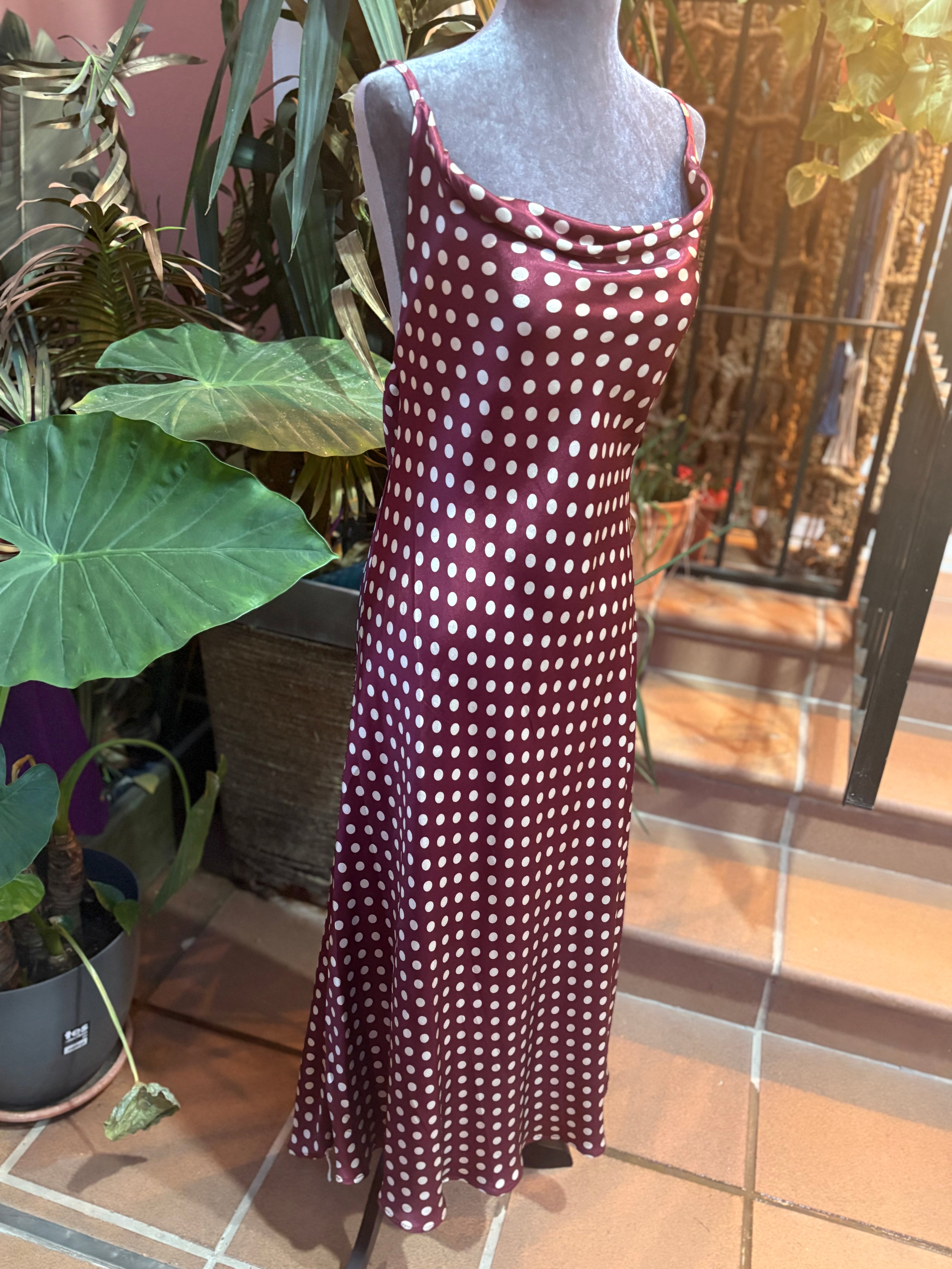 VESTIDO LENCERO LUNAR