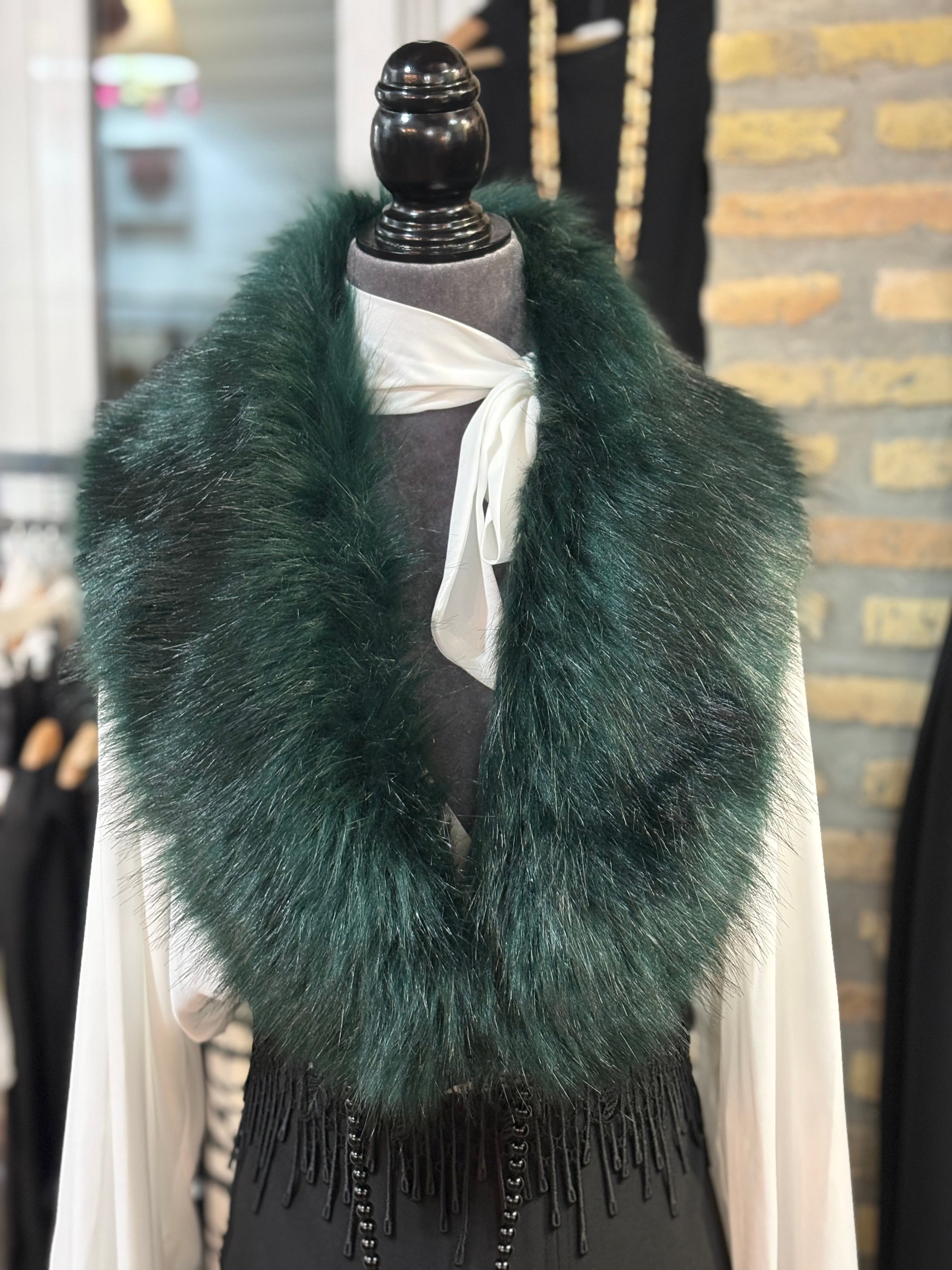 Cuello pelo sintetico