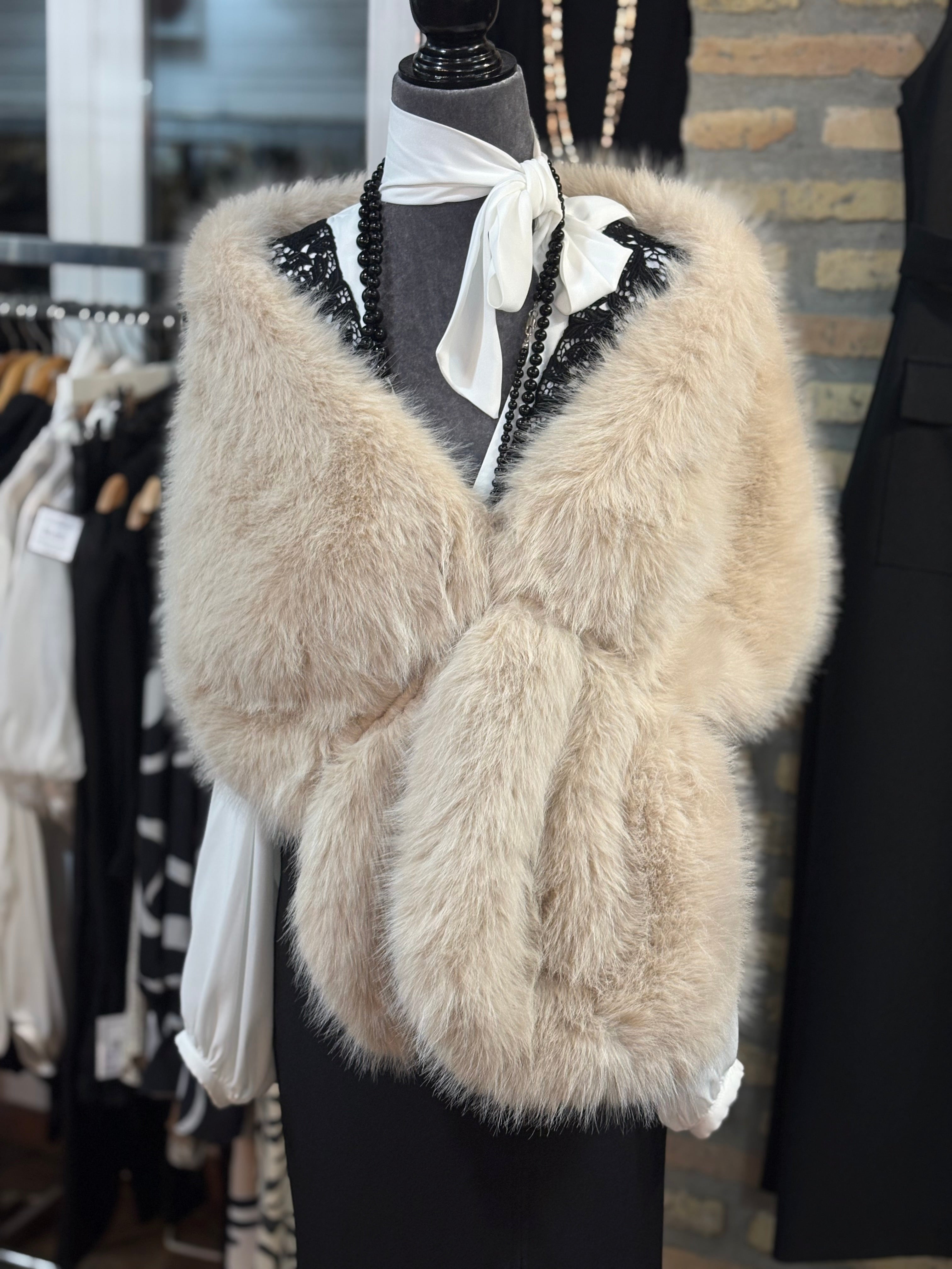 Estola piel sintetica cruda