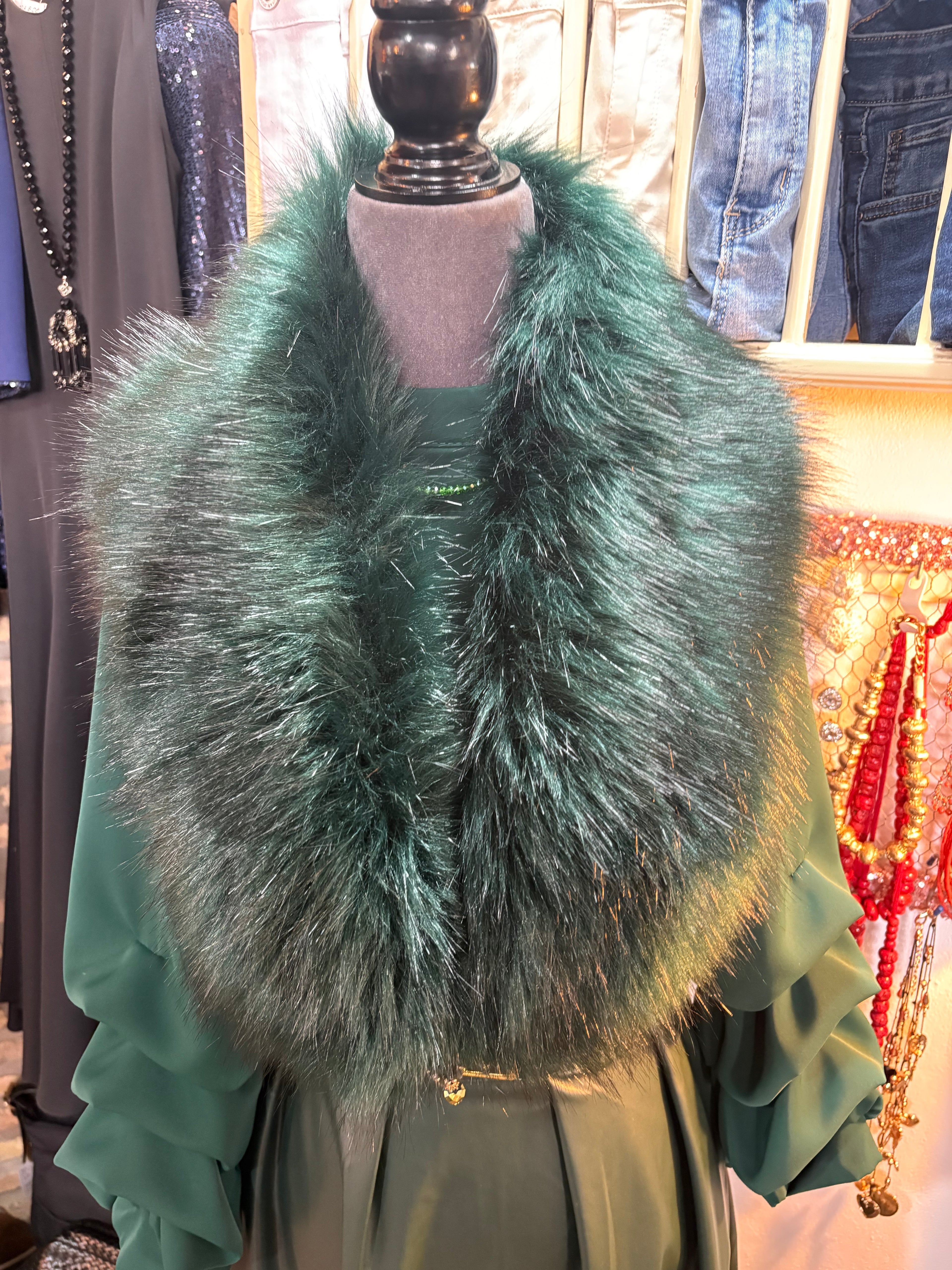 CUELLO PELO SINTETICO VERDE