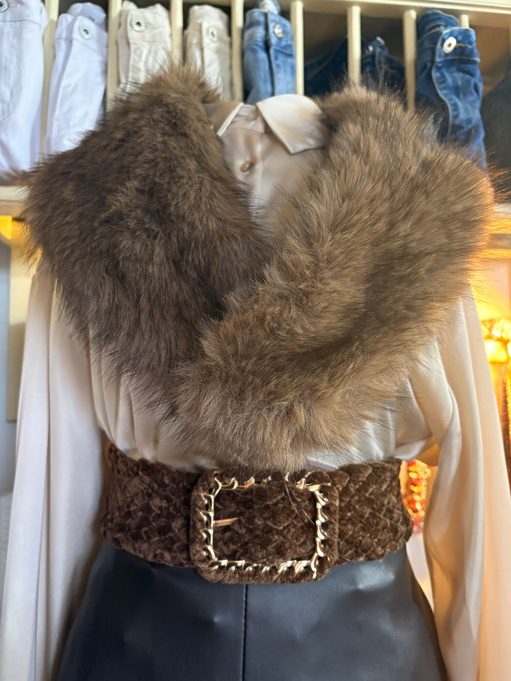 CINTURON CHENILLA Y DORADO