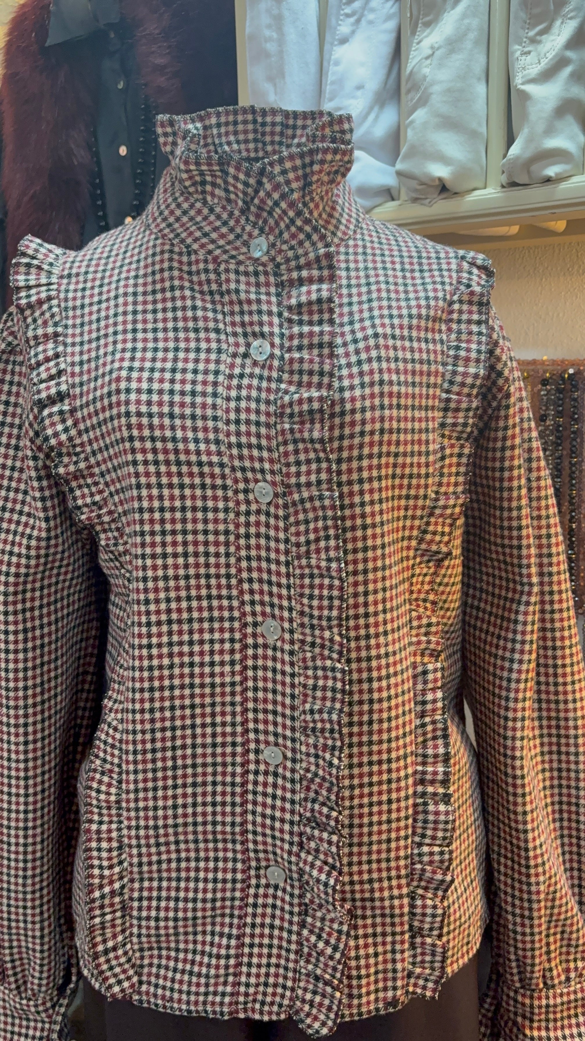 CAMISA CUADROS GALES DETALLES
