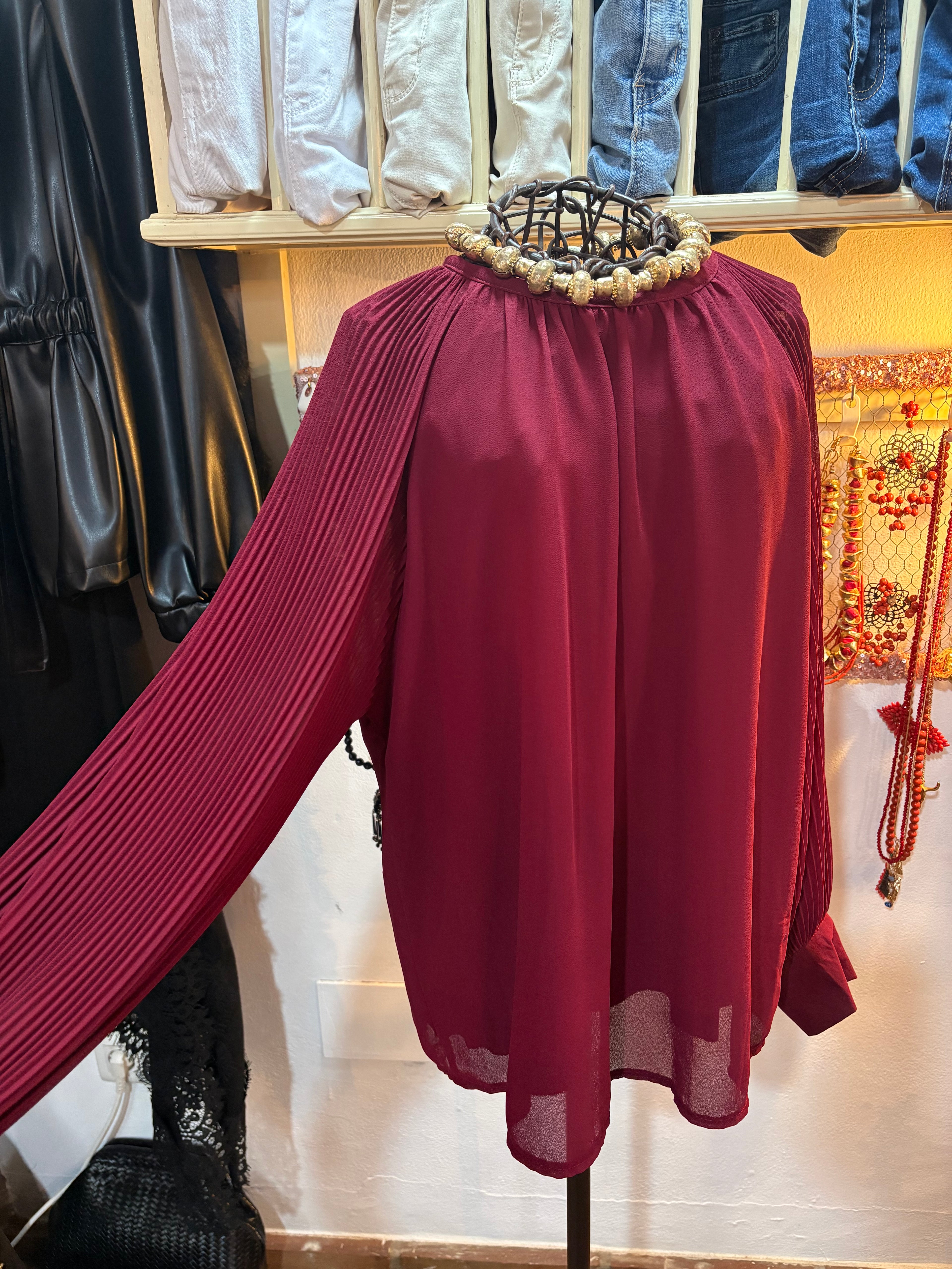 CAMISA GASA BURDEOS PLISADS