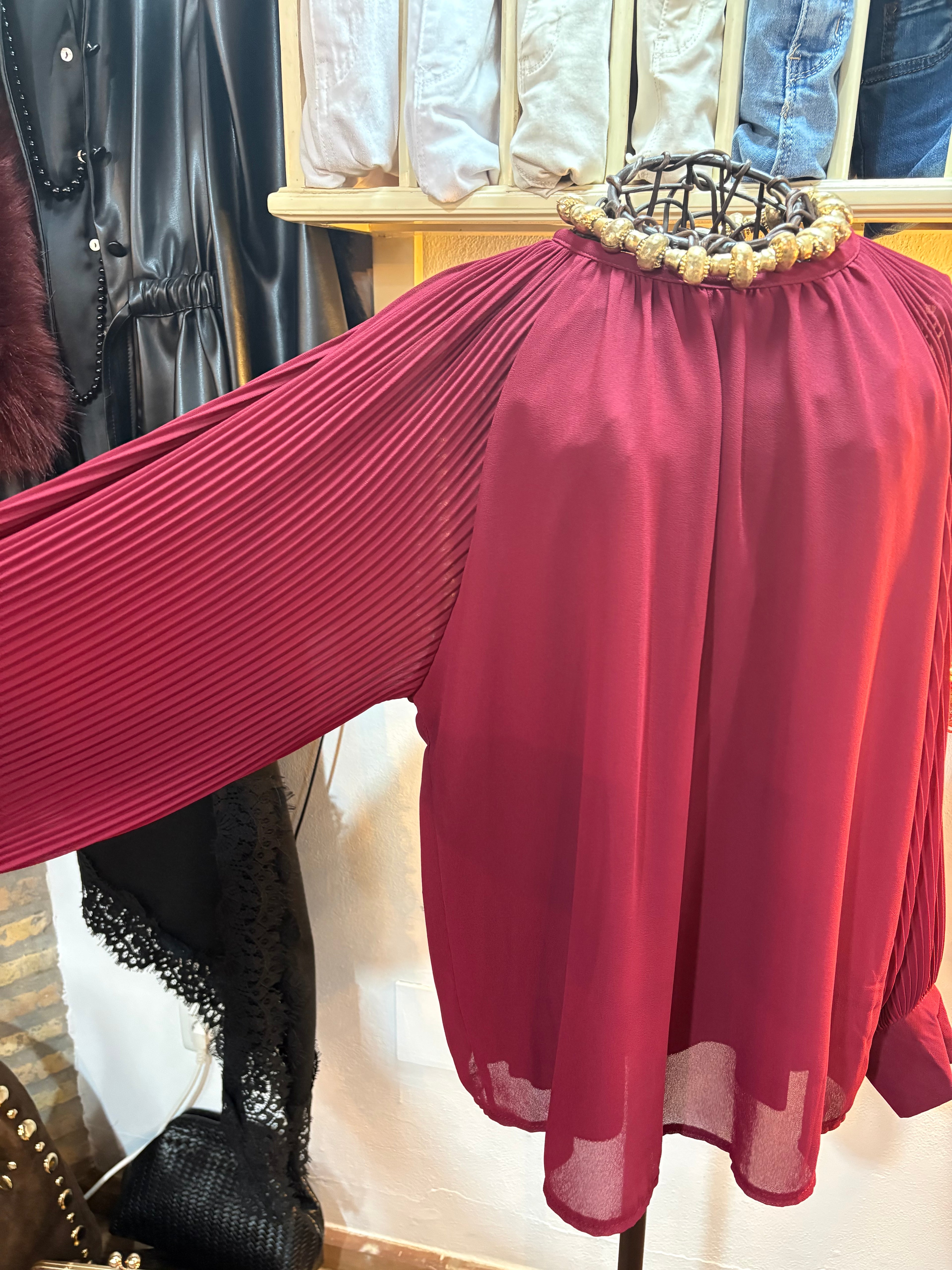 CAMISA GASA BURDEOS PLISADS