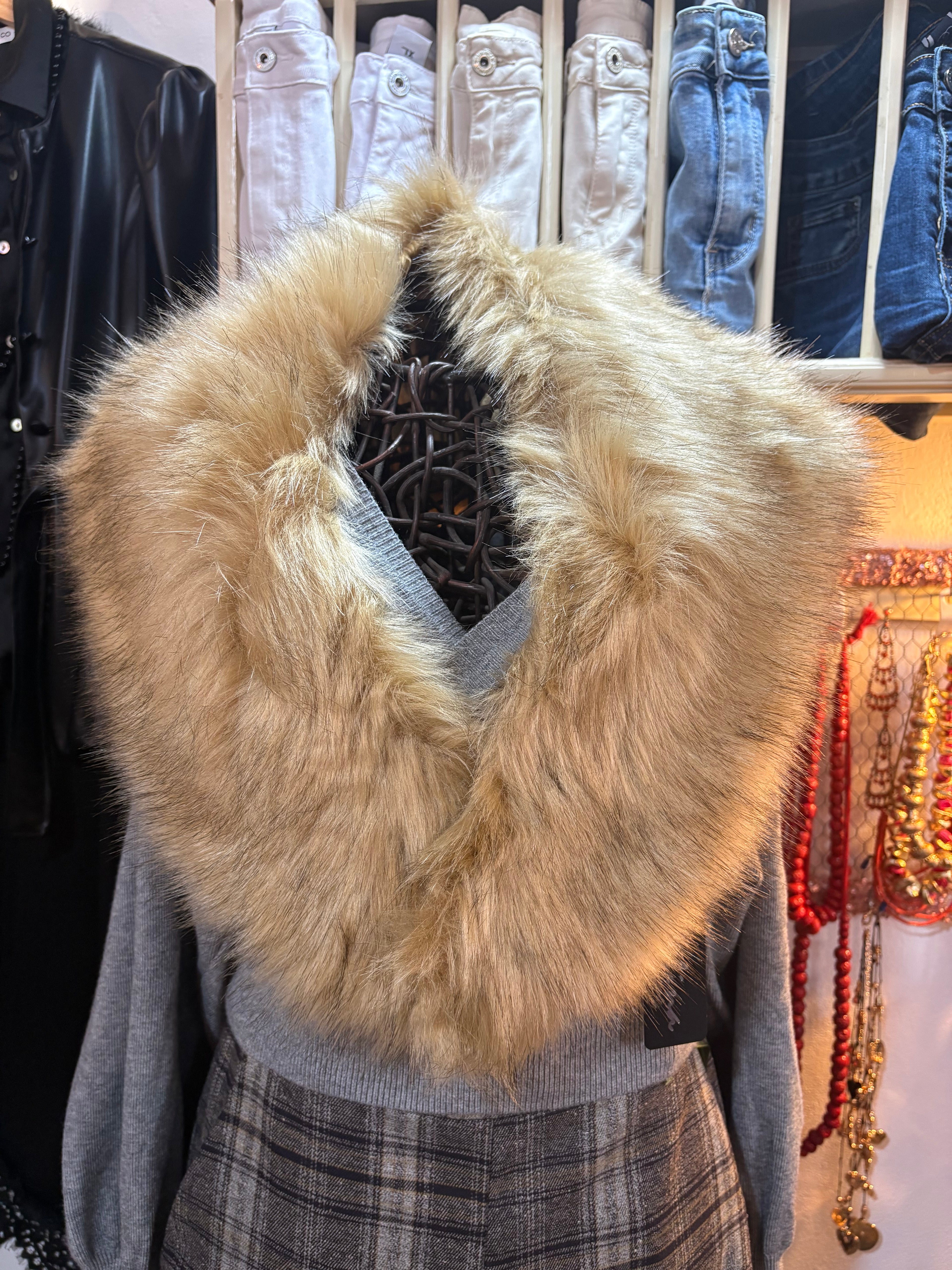 CUELLO PELO SINTETICO CAMEL