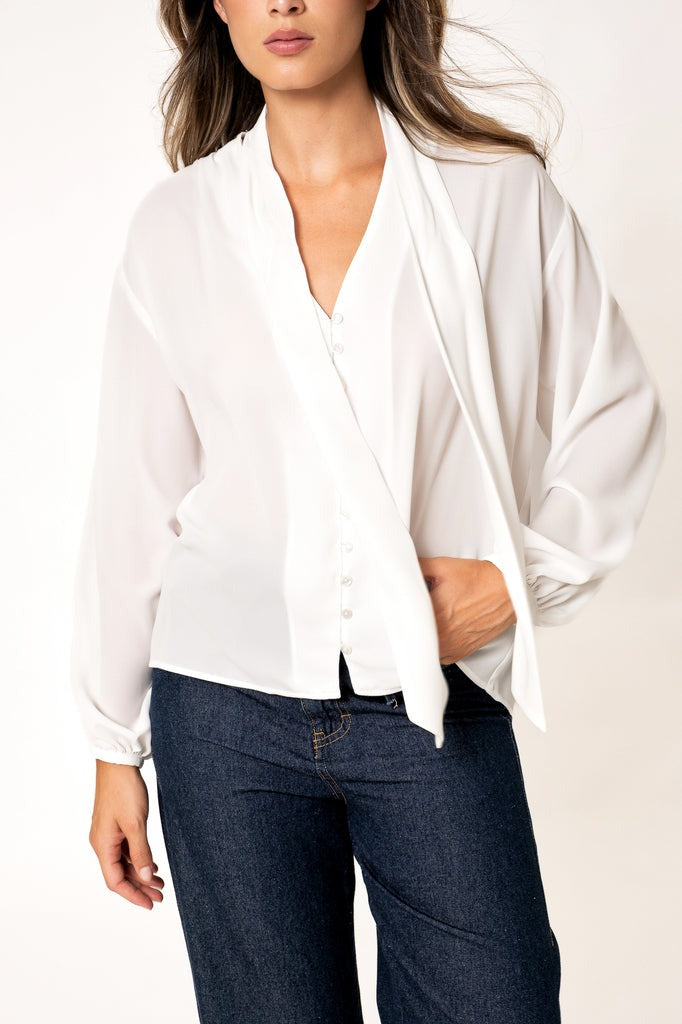 BLUSA LAZADA CUELLO