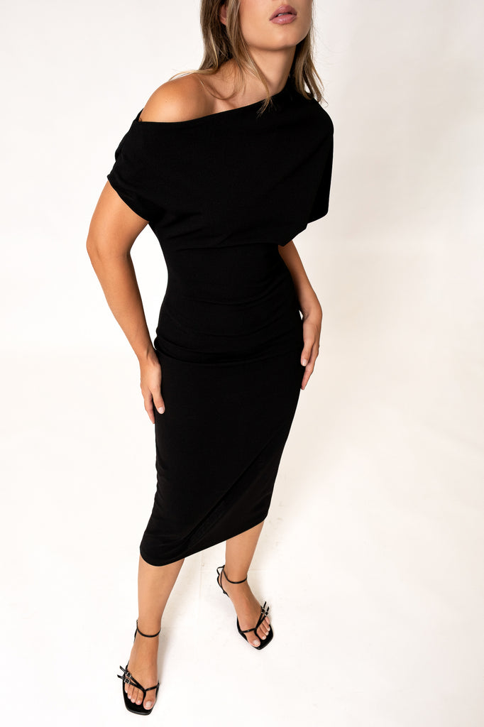 VESTIDO ASIMETRICO Negro